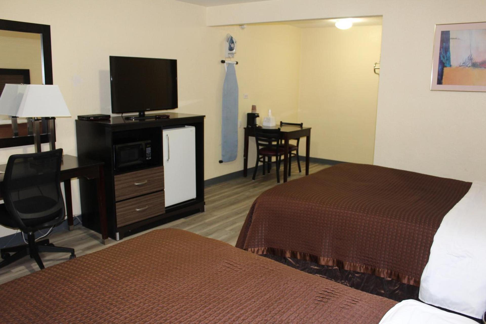 Rodeway Inn Medford South I-5 photo 64
