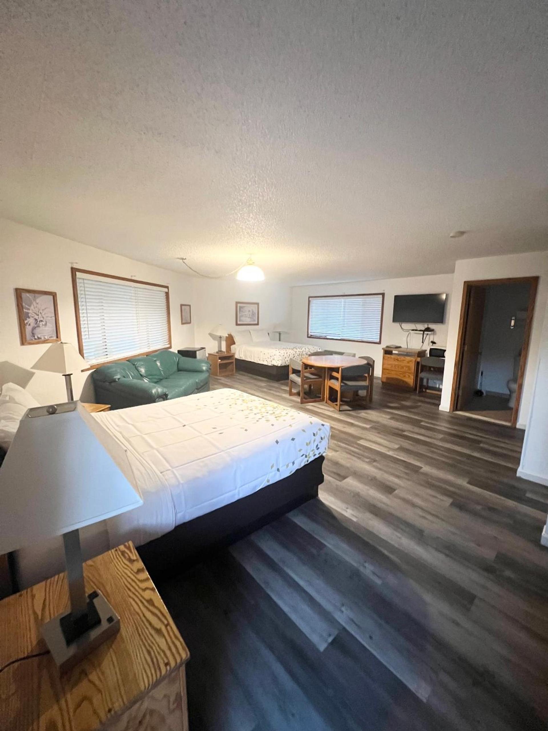 Cedarwood Inn of Ashland photo 19