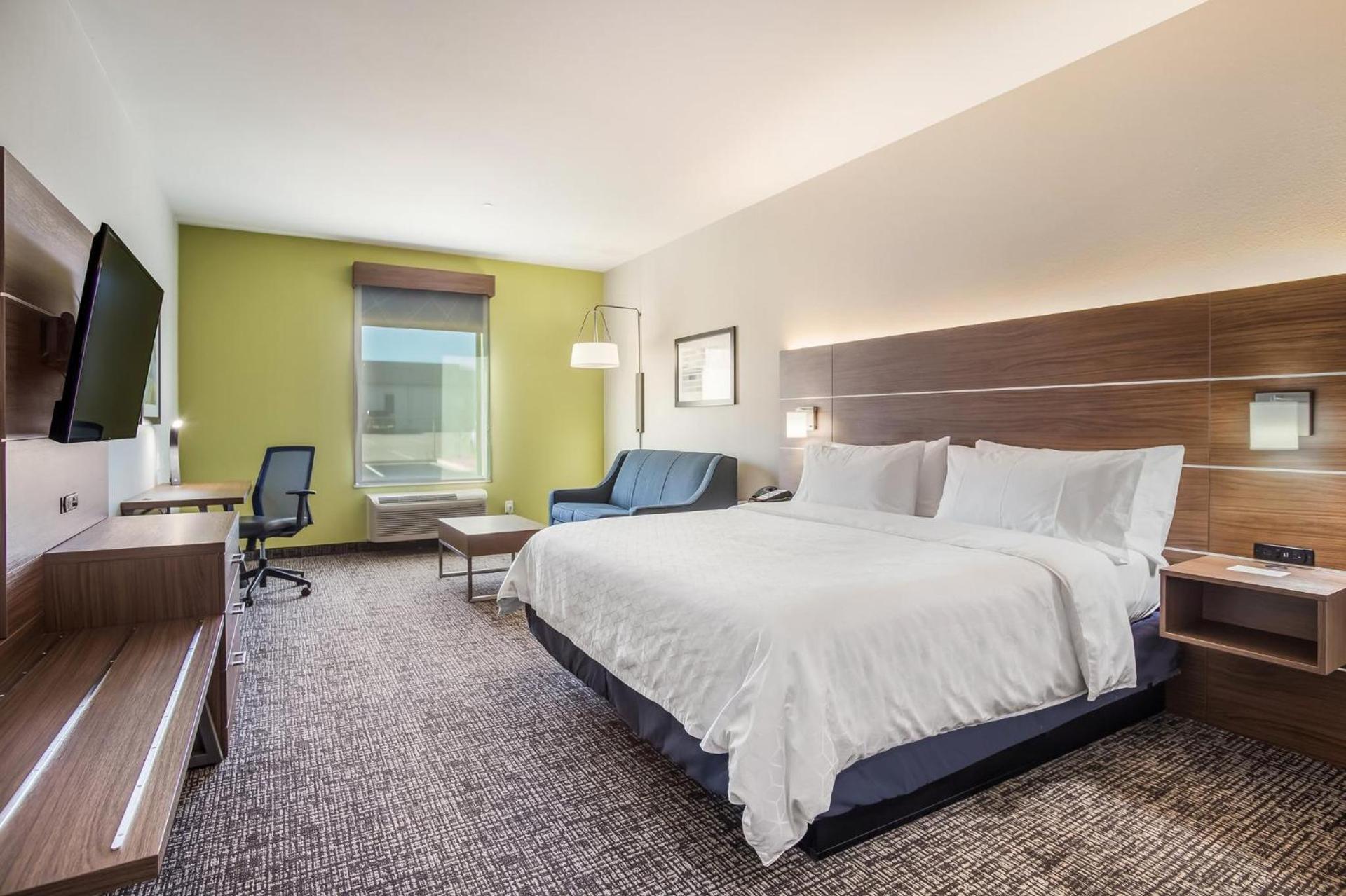 Holiday Inn Express & Suites Tulsa East - Catoosa by IHG photo 63
