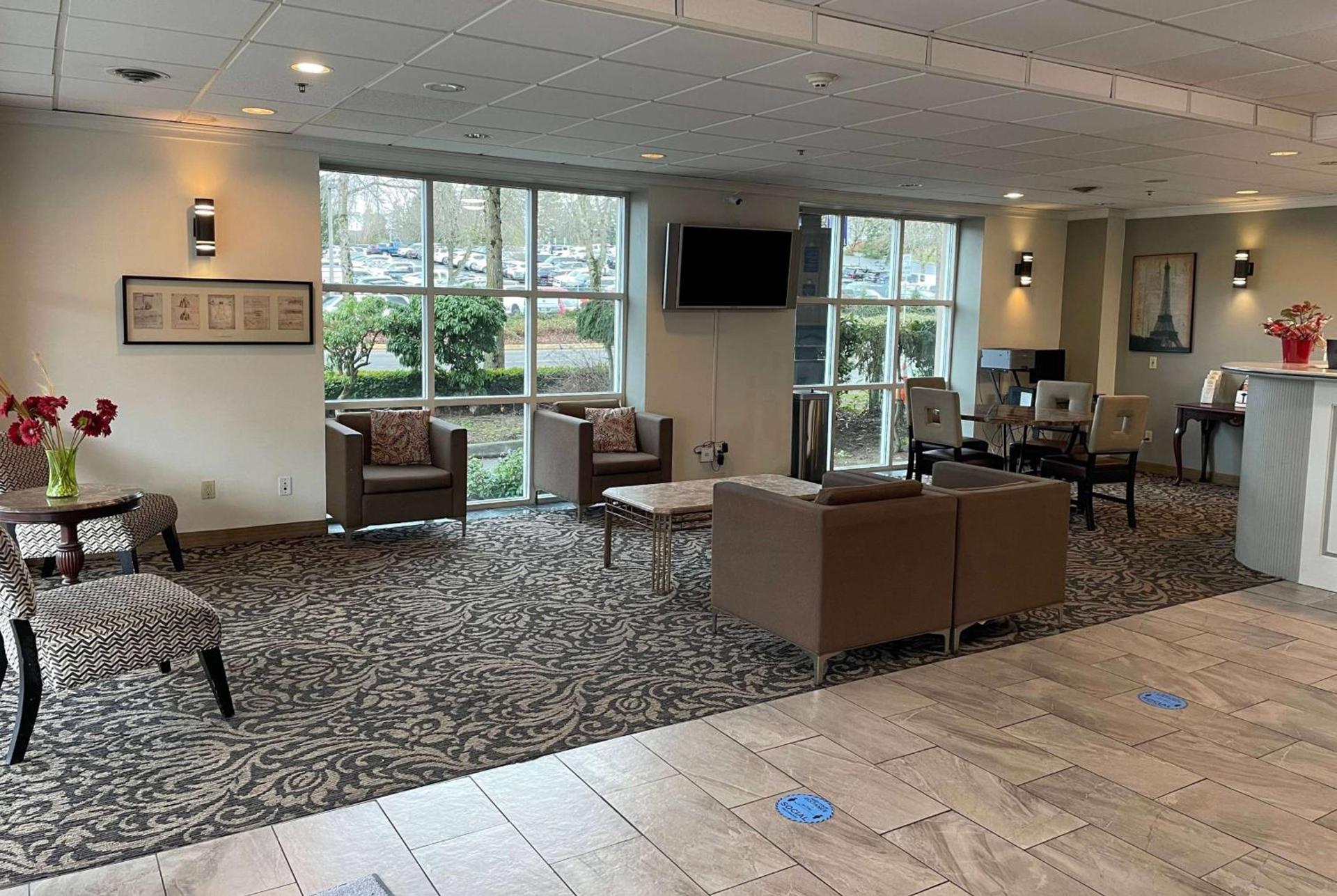 Days Inn by Wyndham Seatac Airport photo 3