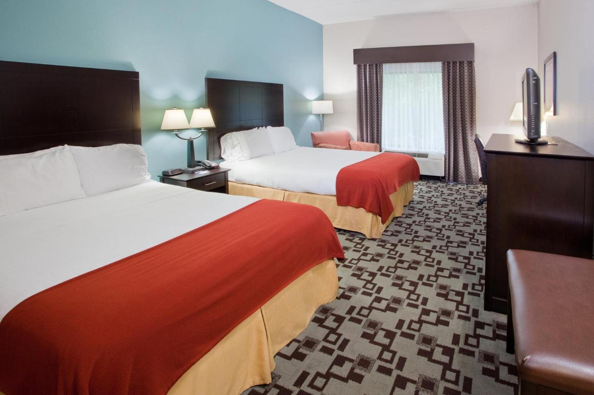 Holiday Inn Express Apex - Raleigh by IHG photo 4