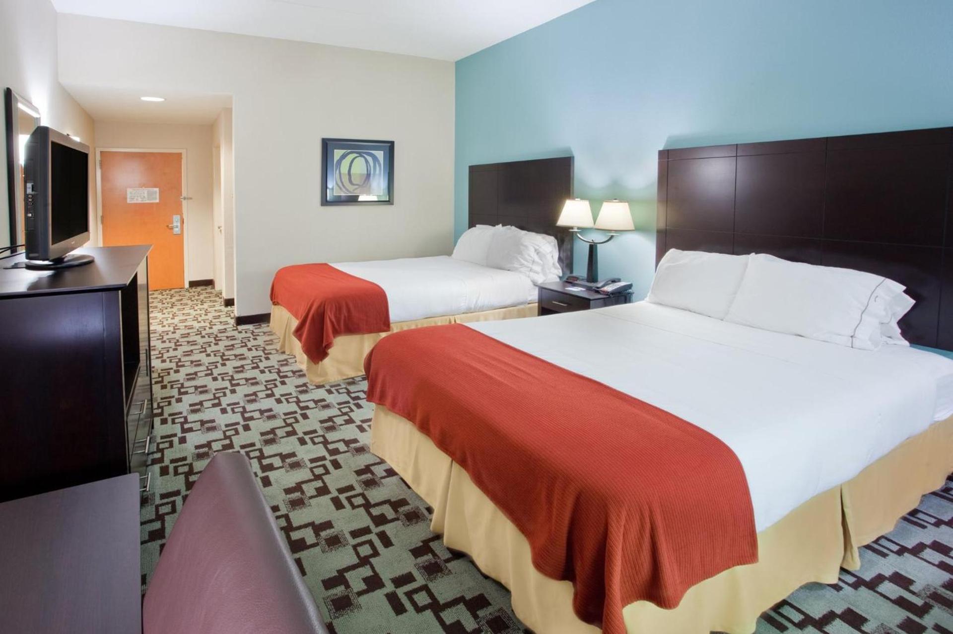 Holiday Inn Express Apex - Raleigh by IHG photo 5