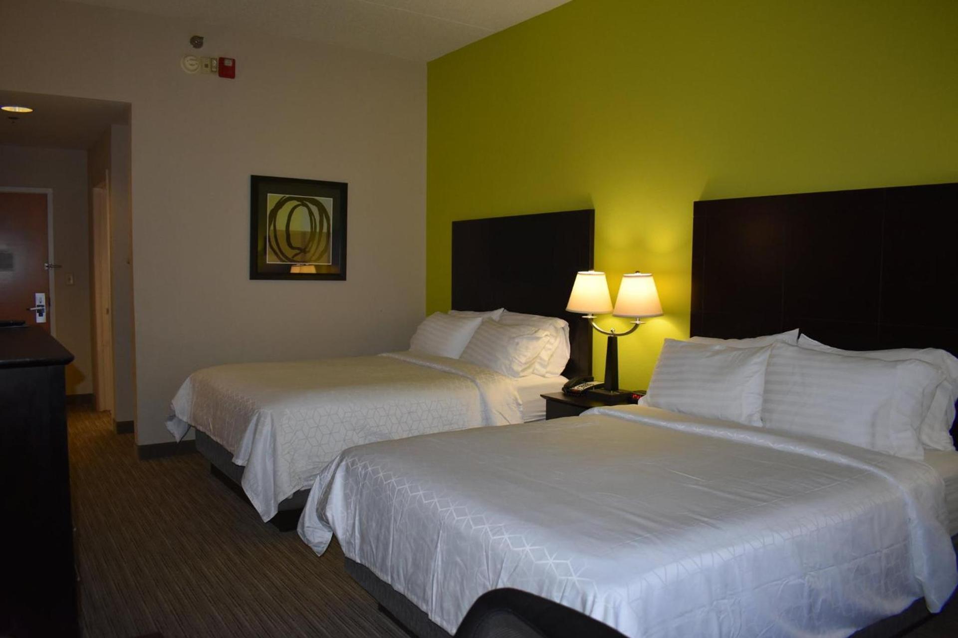 Holiday Inn Express Apex - Raleigh by IHG photo 6