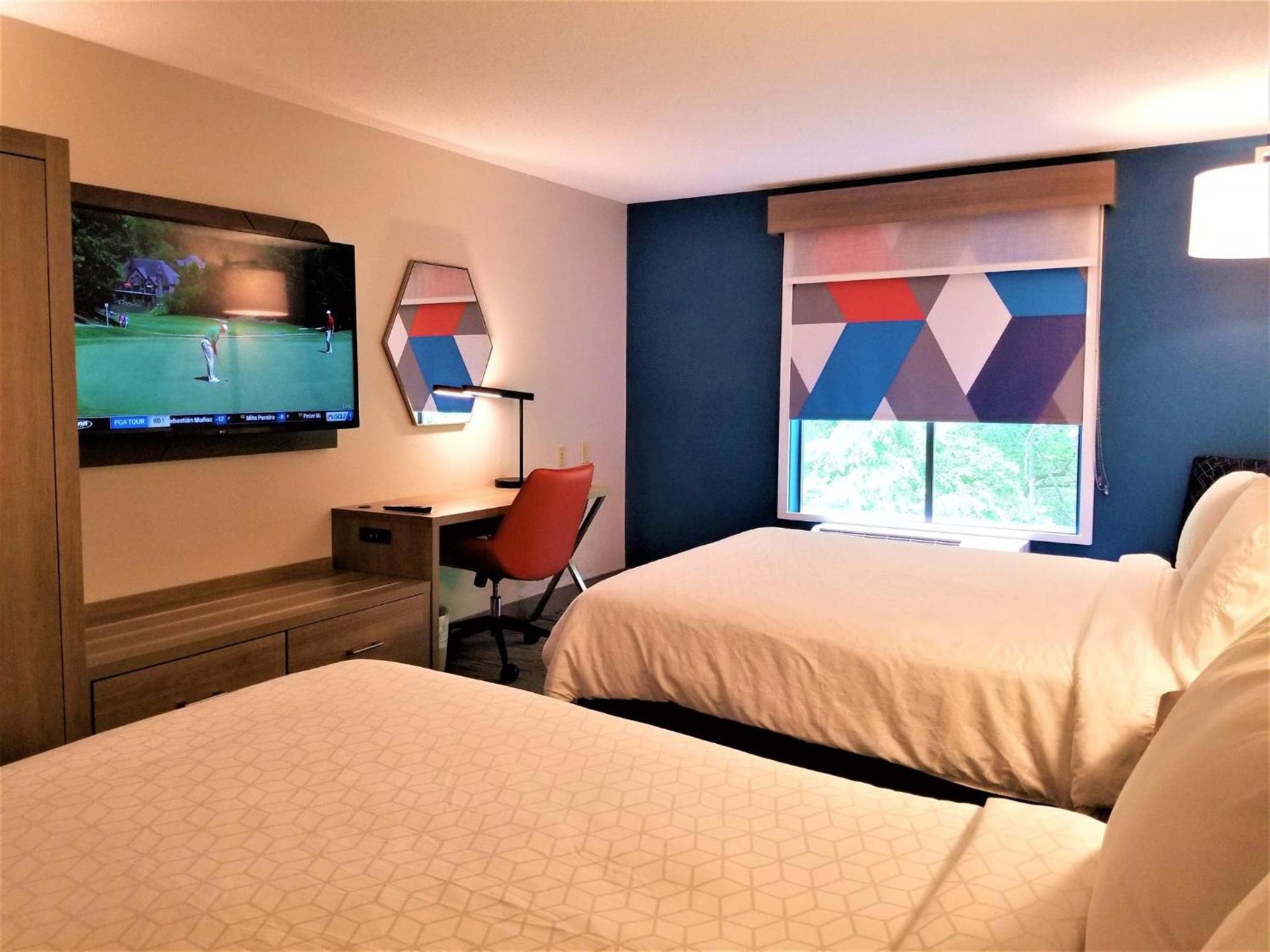 Holiday Inn Express Apex - Raleigh by IHG photo 35