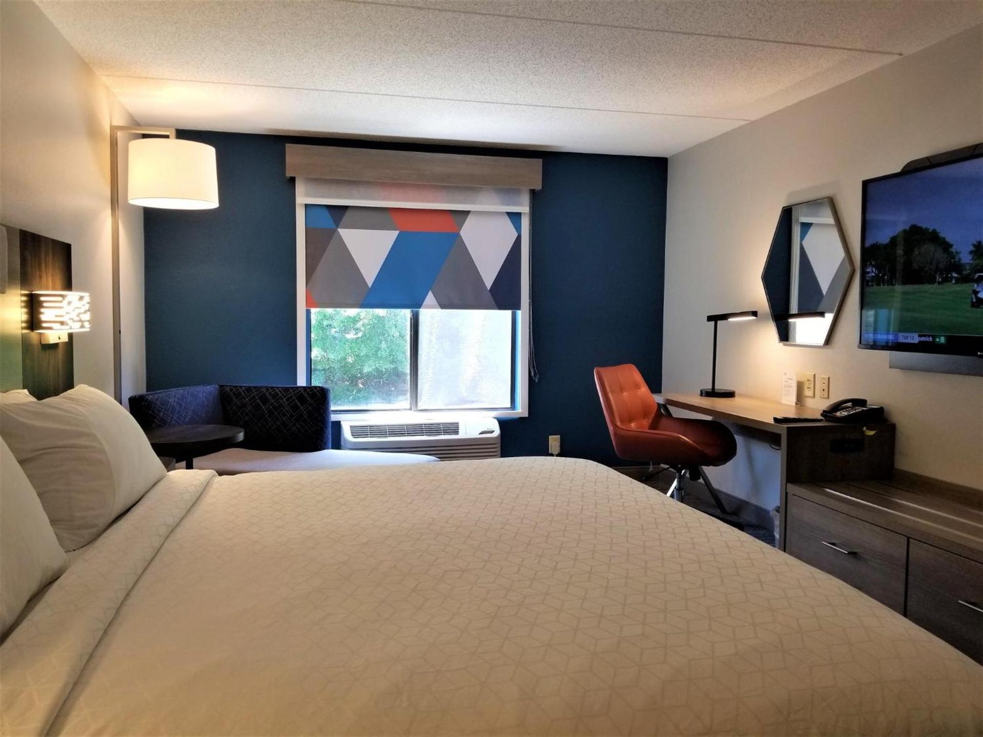 Holiday Inn Express Apex - Raleigh by IHG photo 33