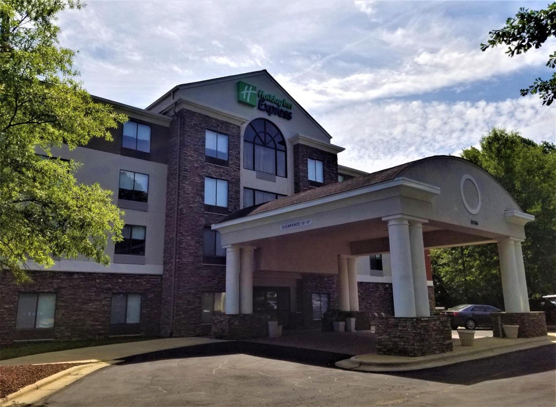 Holiday Inn Express Apex - Raleigh by IHG photo 25