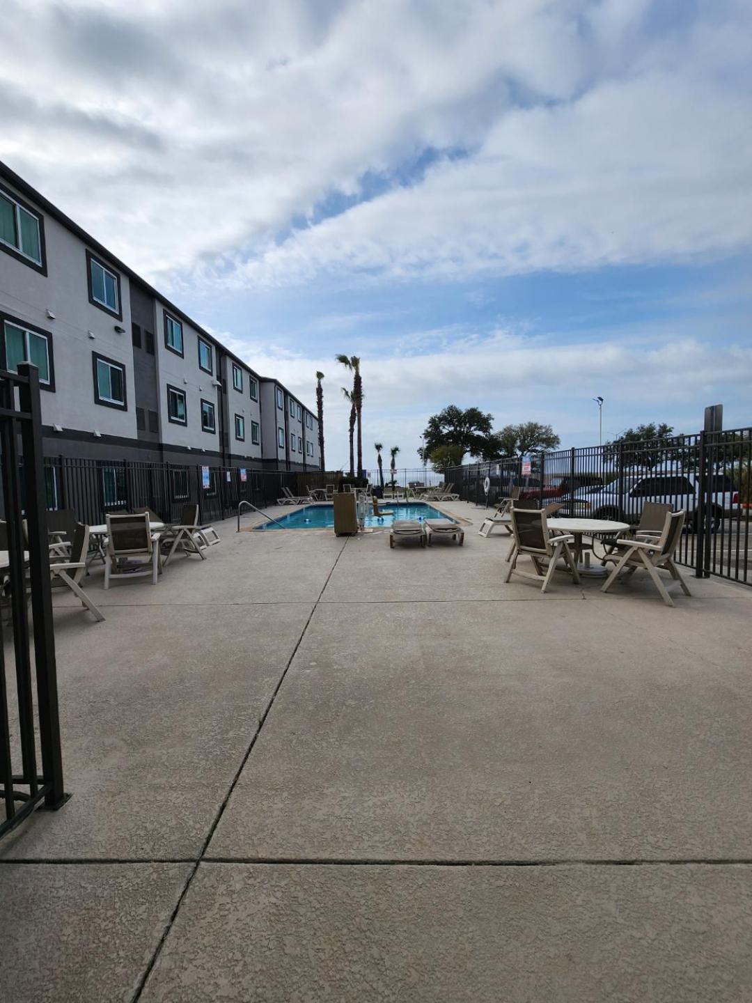 Motel 6-Biloxi, MS - Beach photo 10