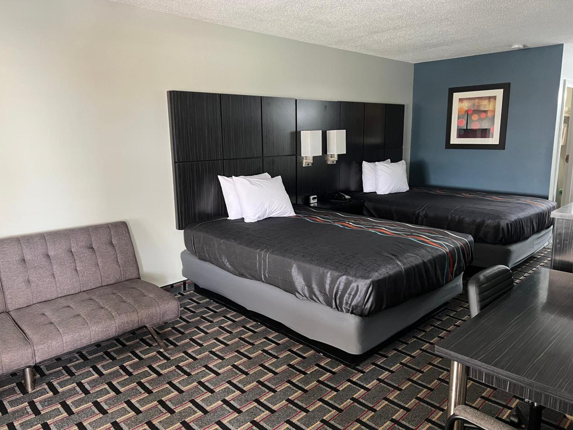 Executive Inn photo 27