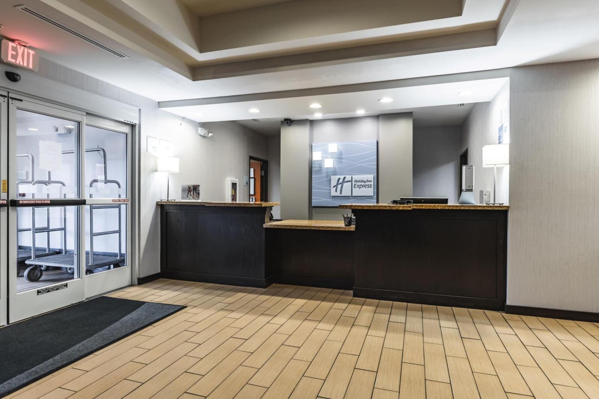 Holiday Inn Express & Suites Ironton by IHG photo 47