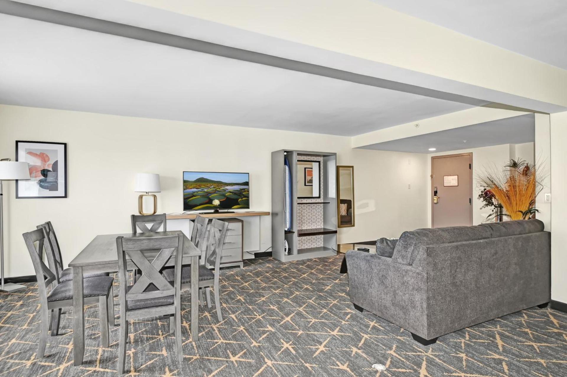 Holiday Inn - Piscataway - Somerset by IHG photo 64