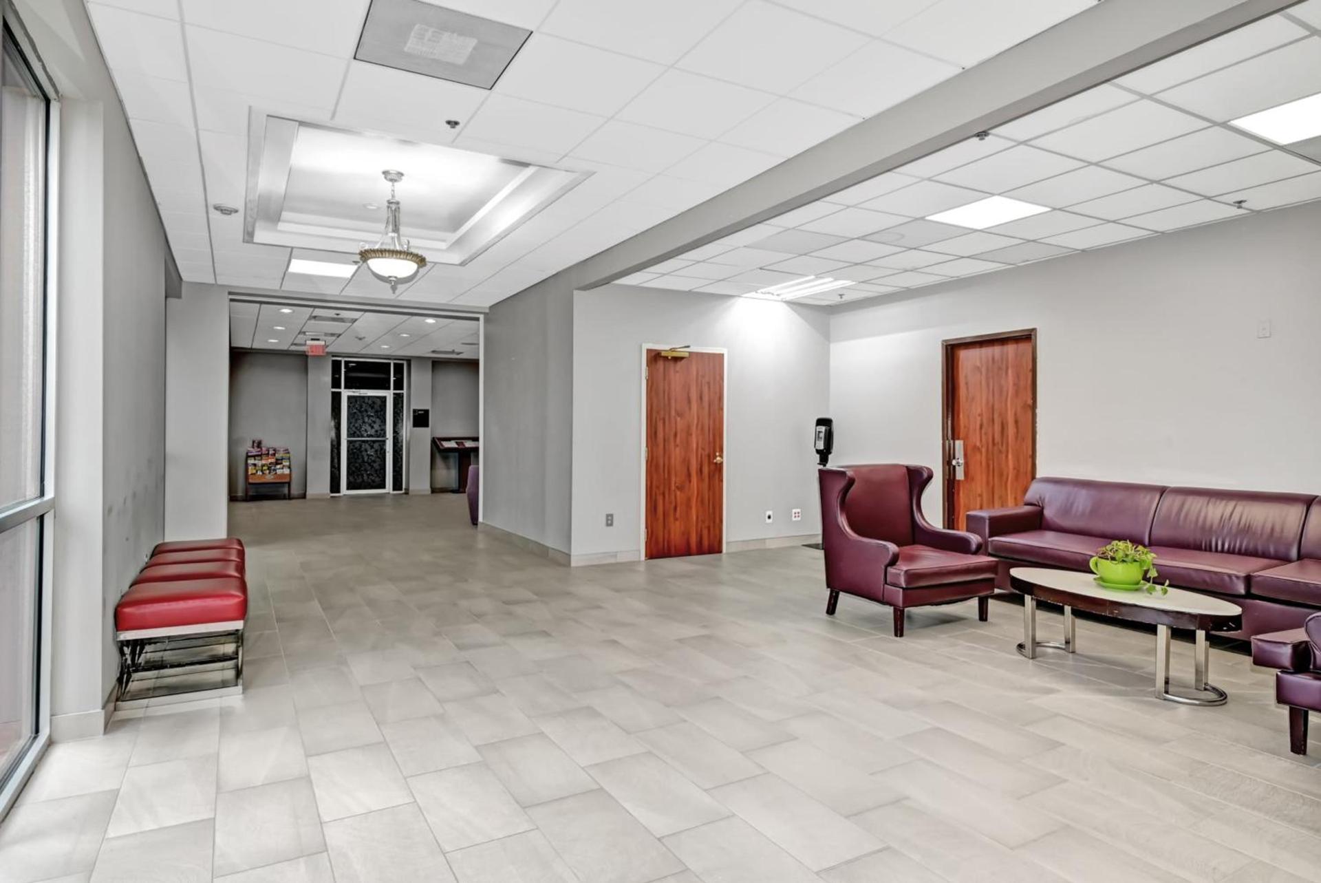 Holiday Inn - Piscataway - Somerset by IHG photo 13