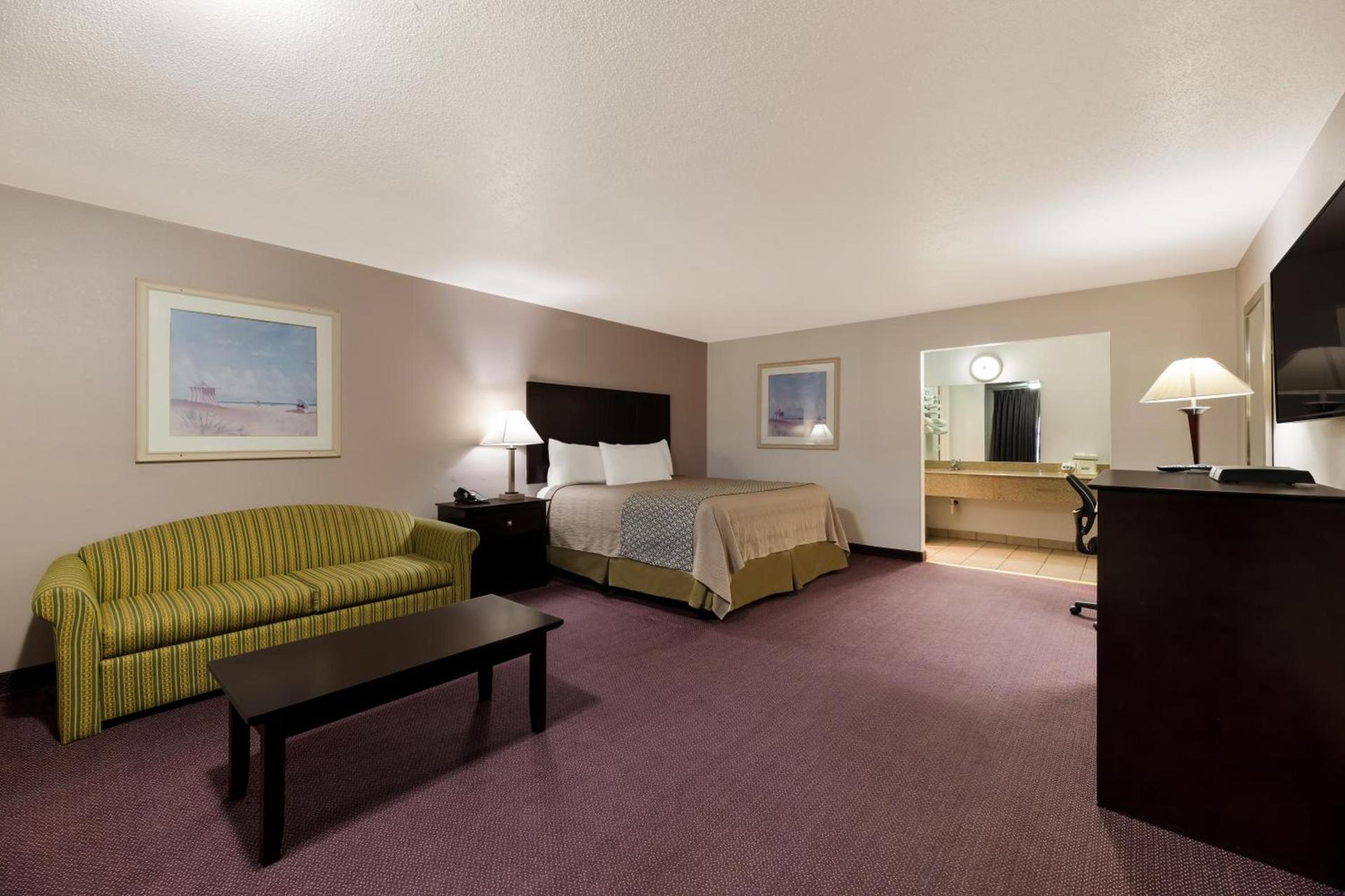 Americas Best Value Inn Alpine photo 7