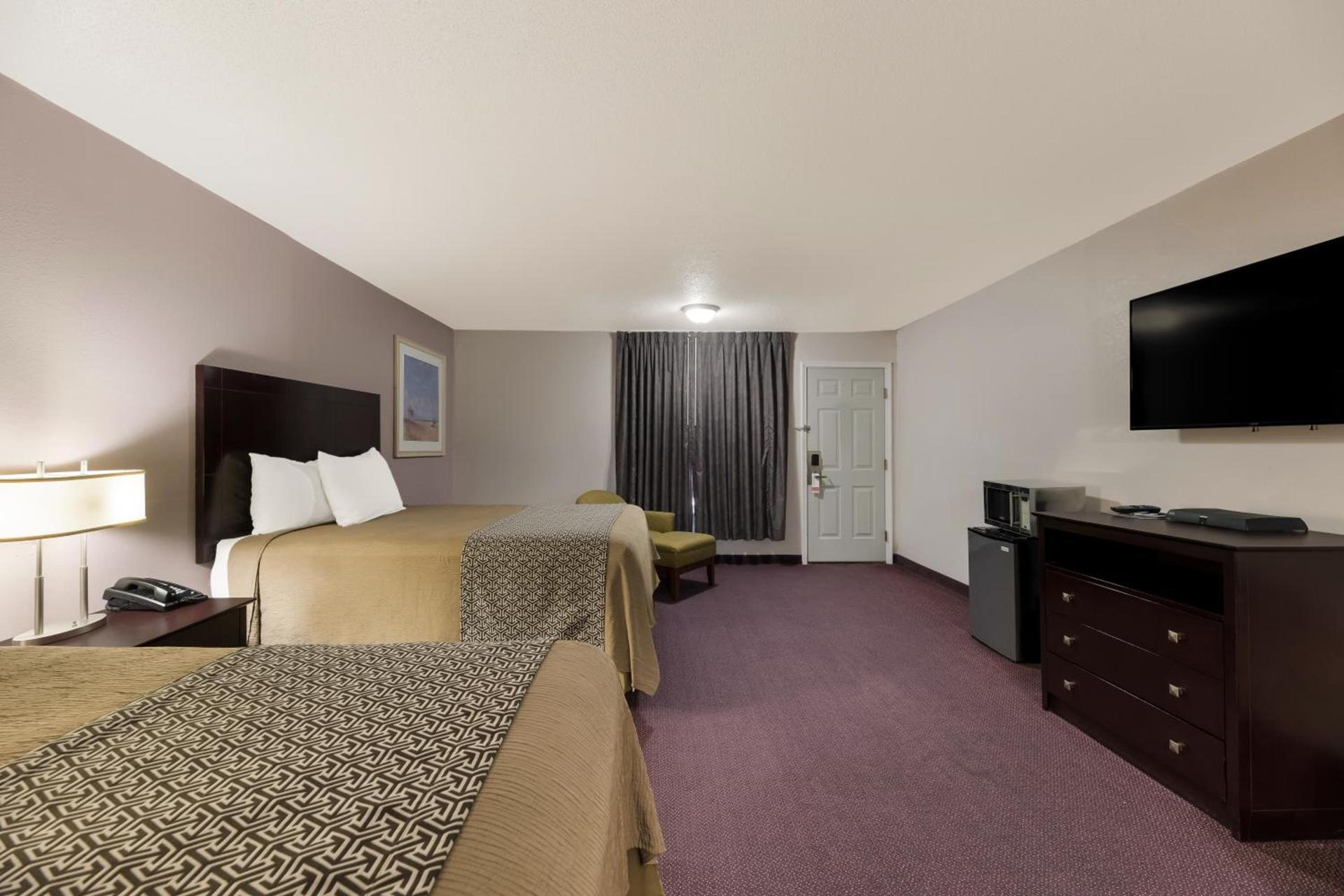 Americas Best Value Inn Alpine photo 11