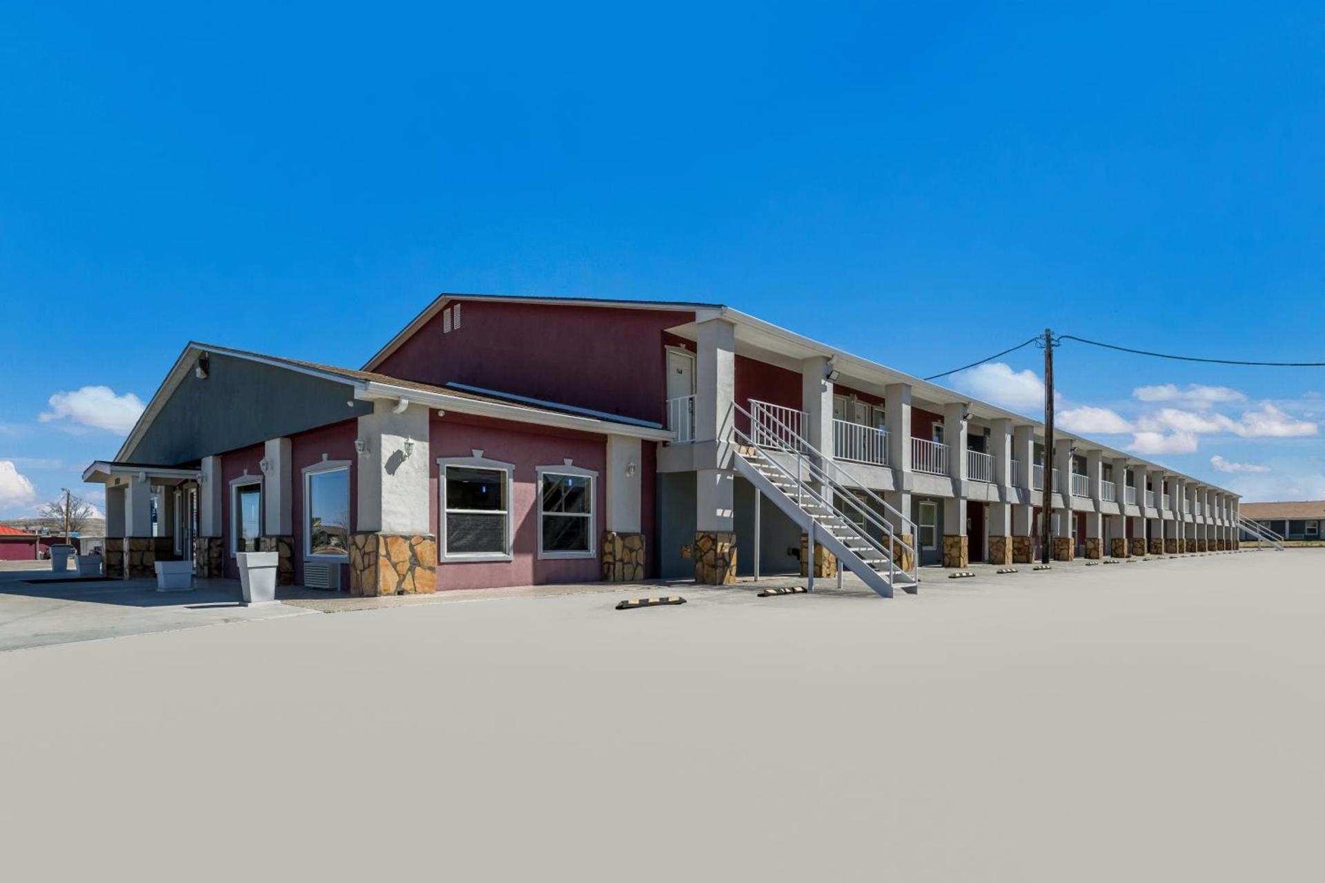 Americas Best Value Inn Alpine photo 16