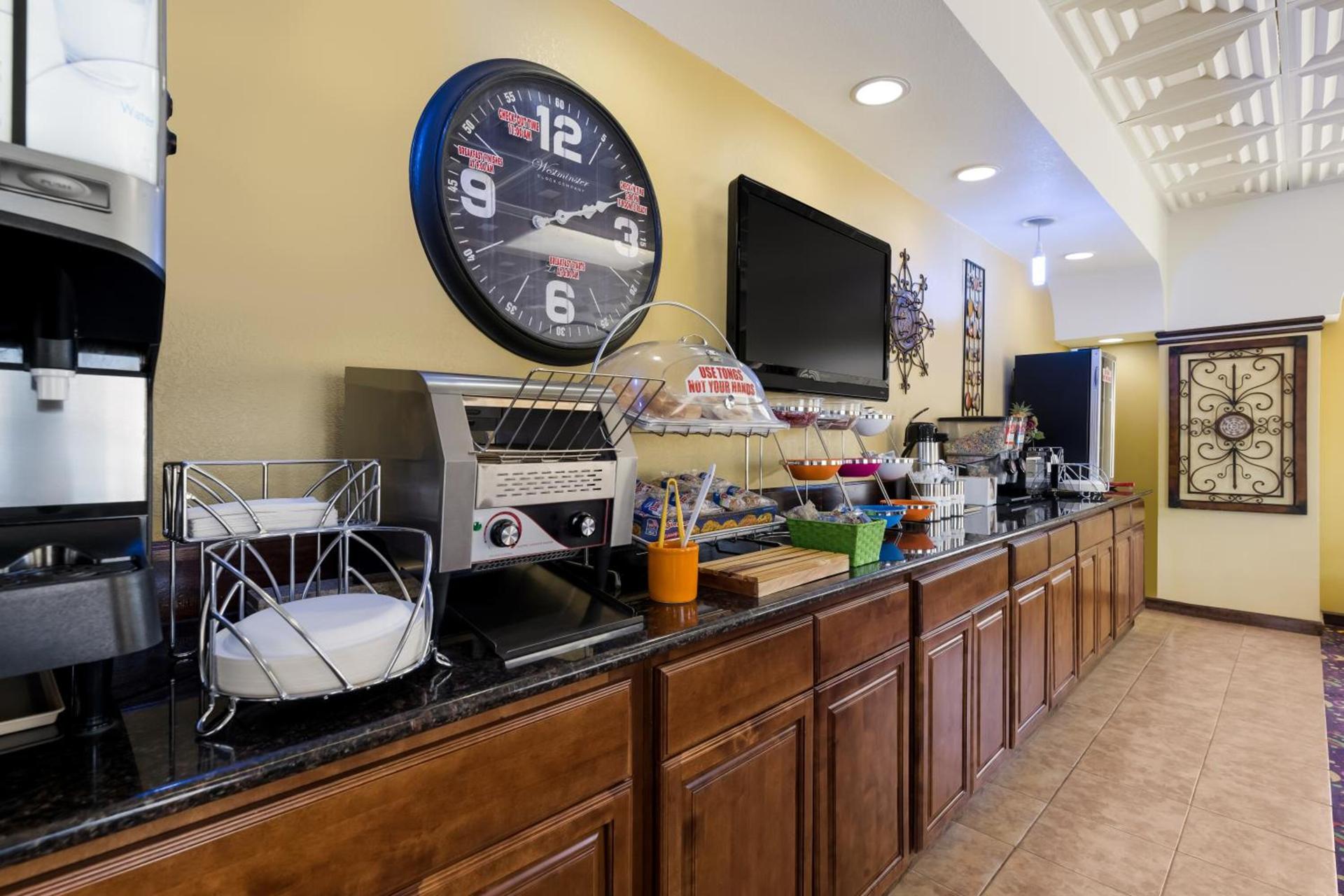Americas Best Value Inn Alpine photo 24
