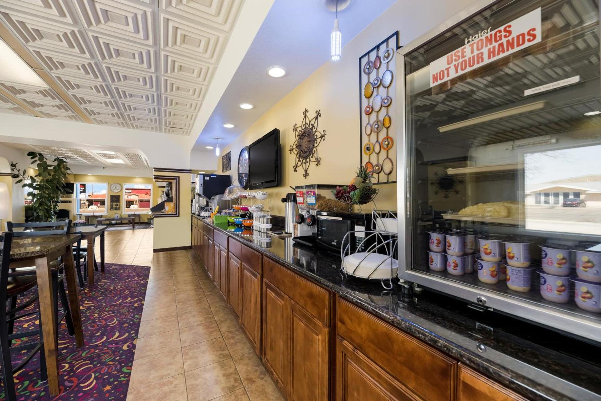 Americas Best Value Inn Alpine photo 26