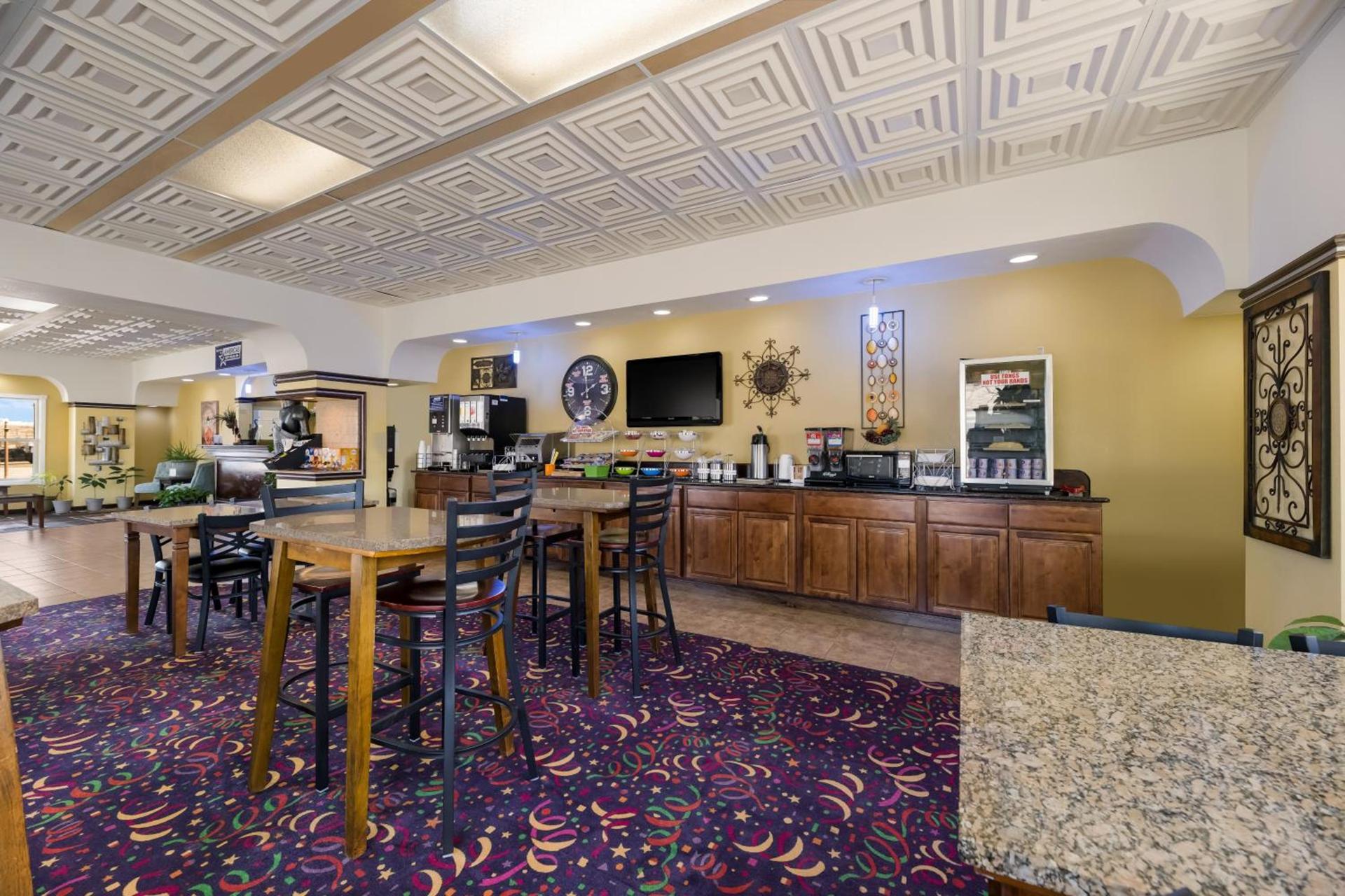 Americas Best Value Inn Alpine photo 30