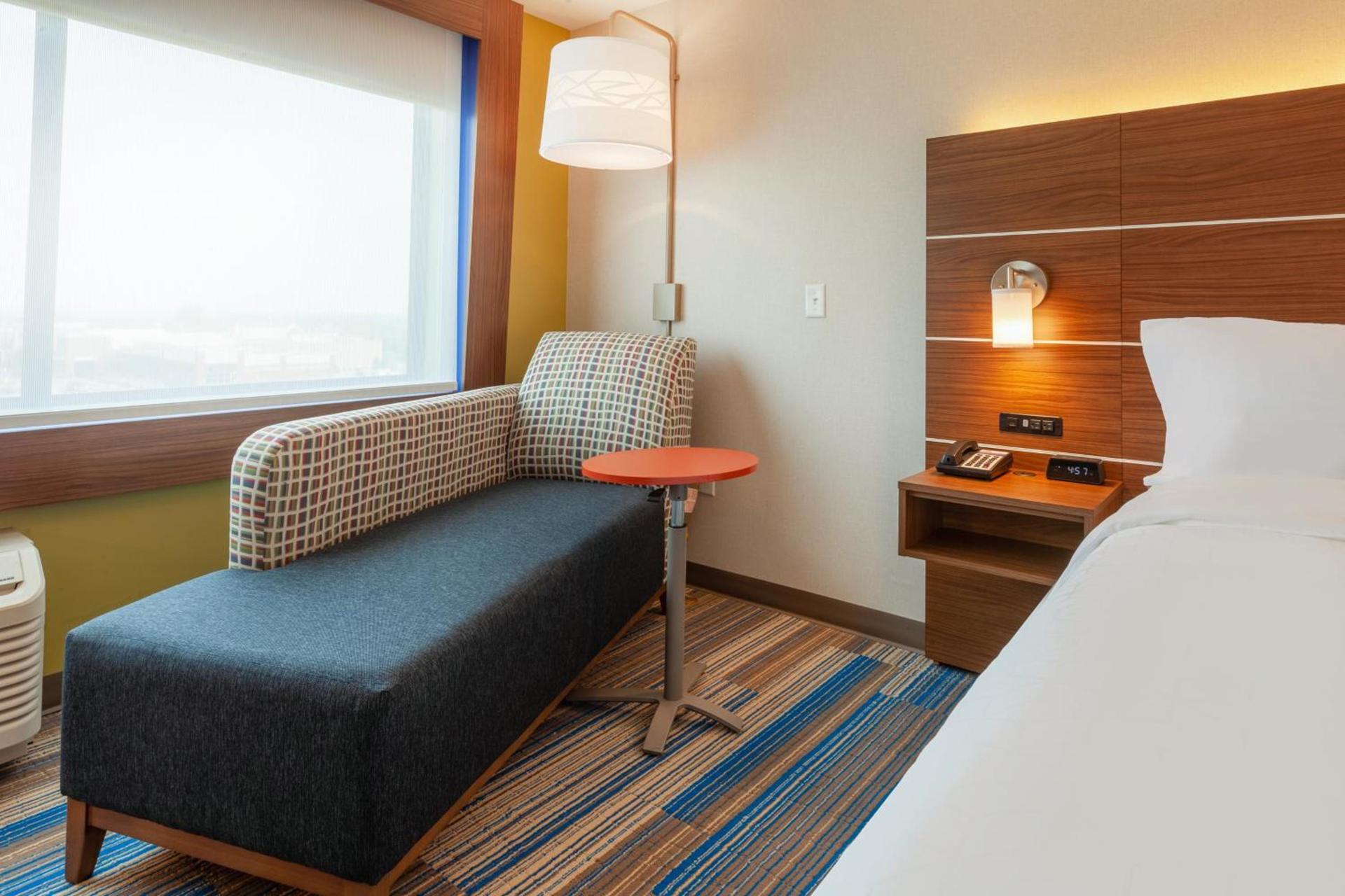 Holiday Inn Express & Suites Brunswick-Harpers Ferry Area by IHG photo 58