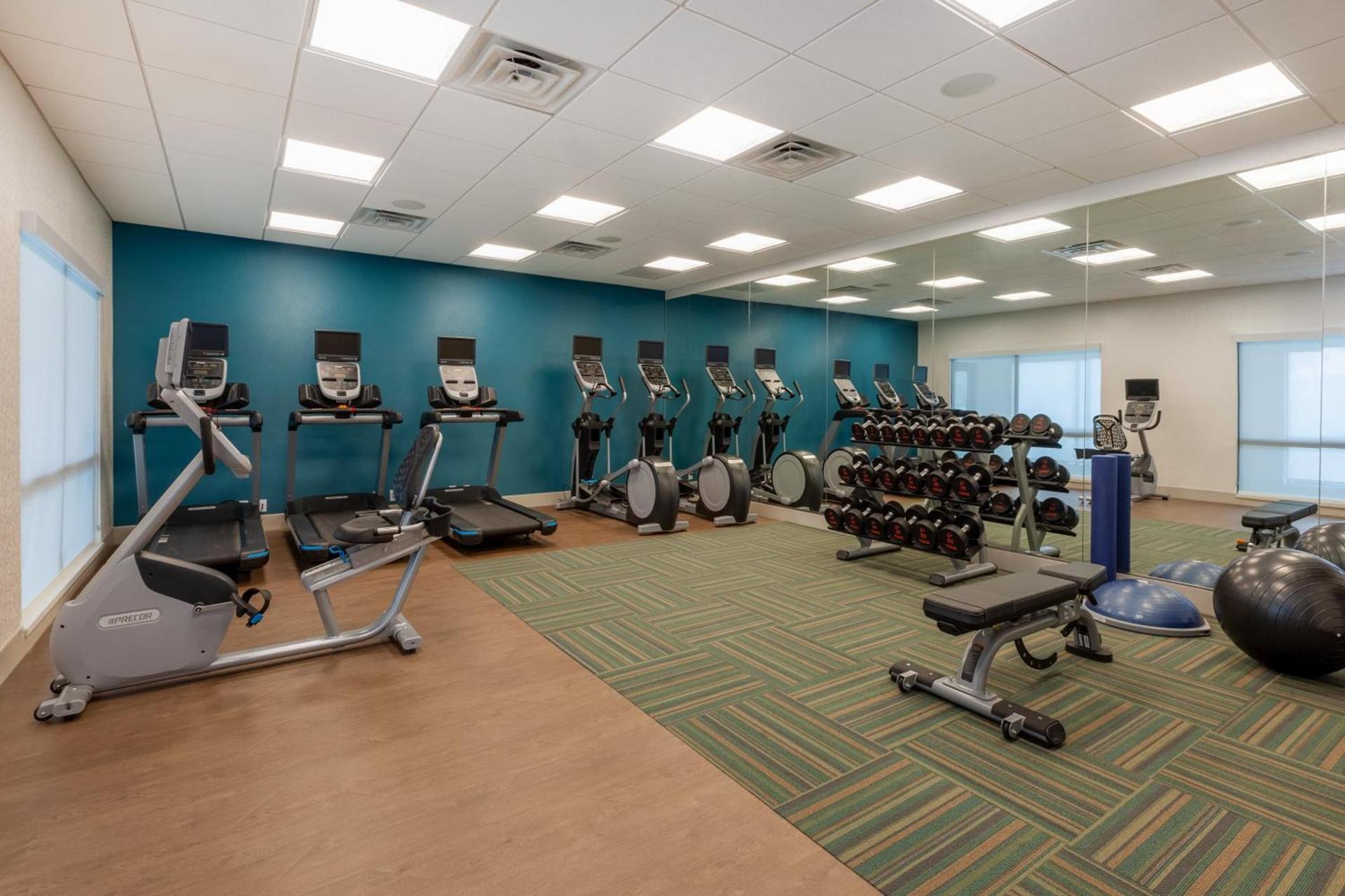 Holiday Inn Express & Suites Brunswick-Harpers Ferry Area by IHG photo 47