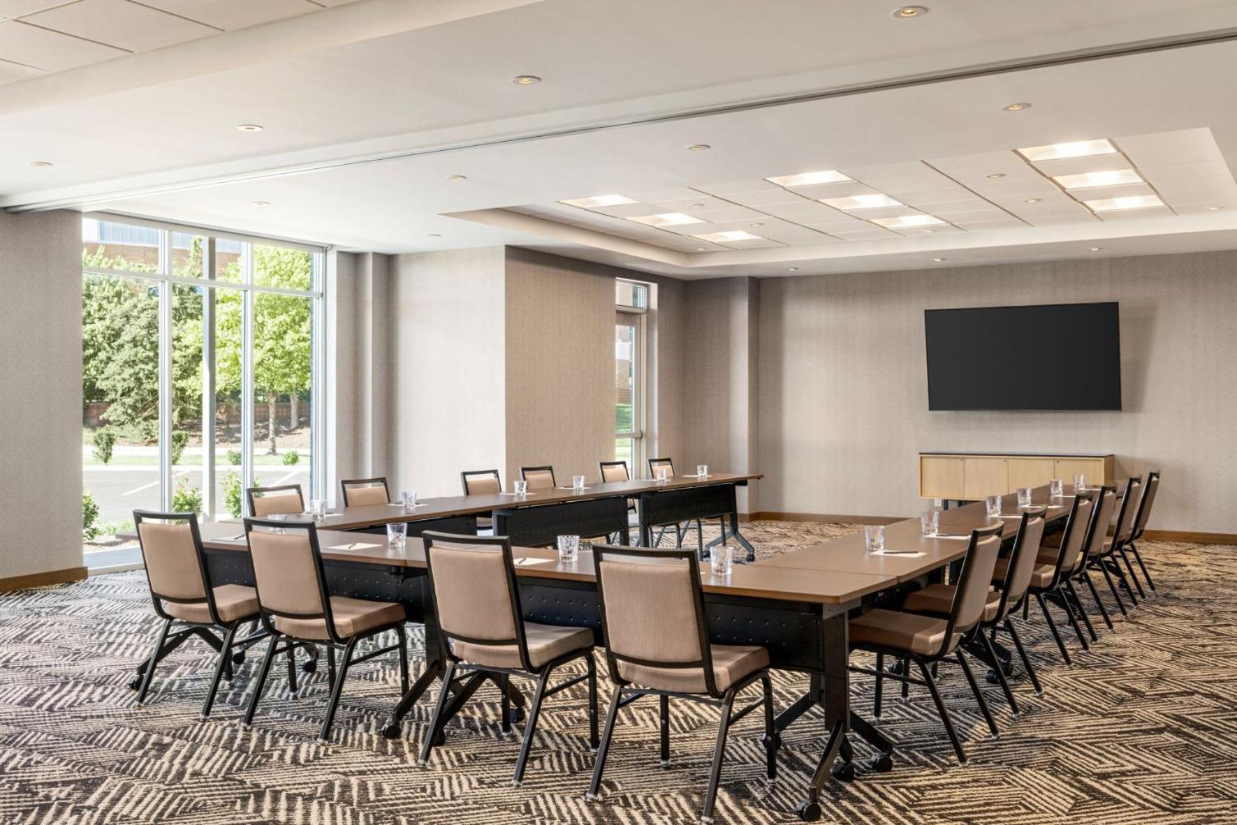 Hyatt Place Columbus Polaris photo 15