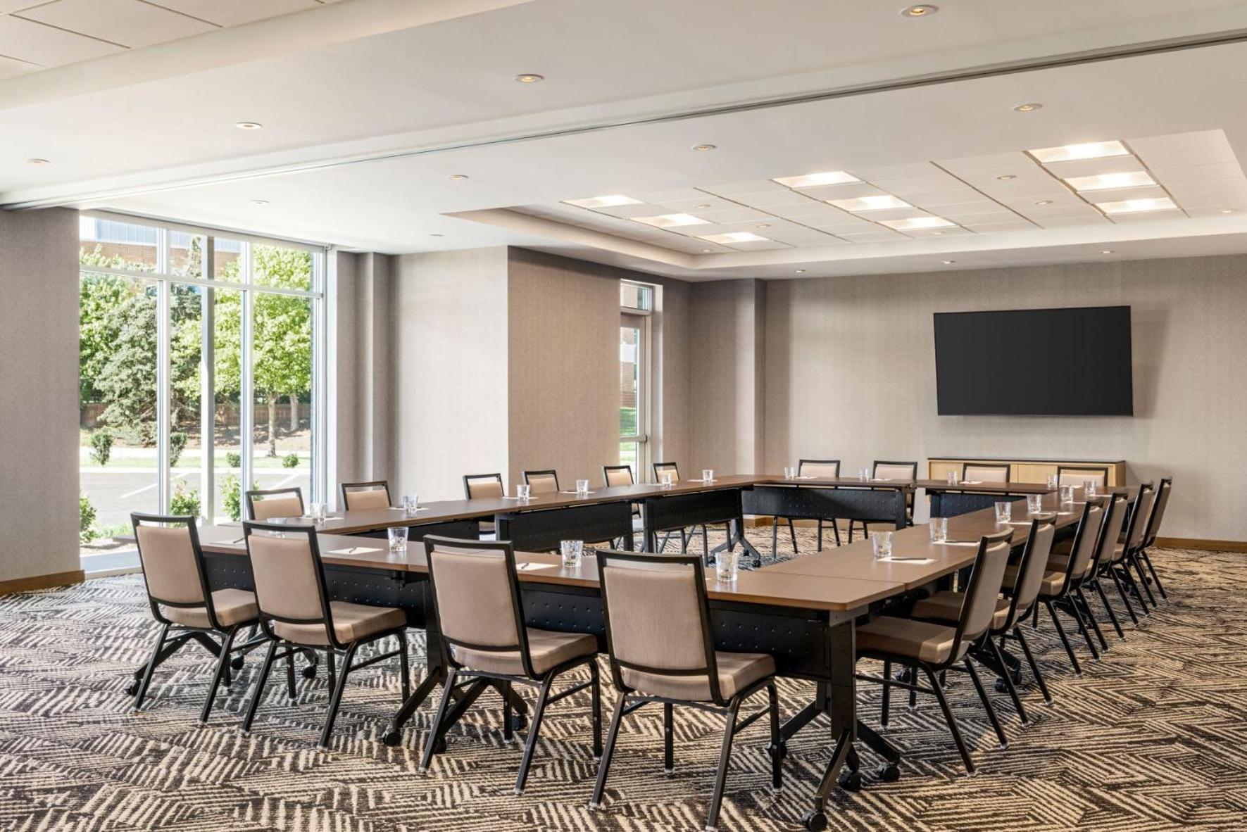 Hyatt Place Columbus Polaris photo 17