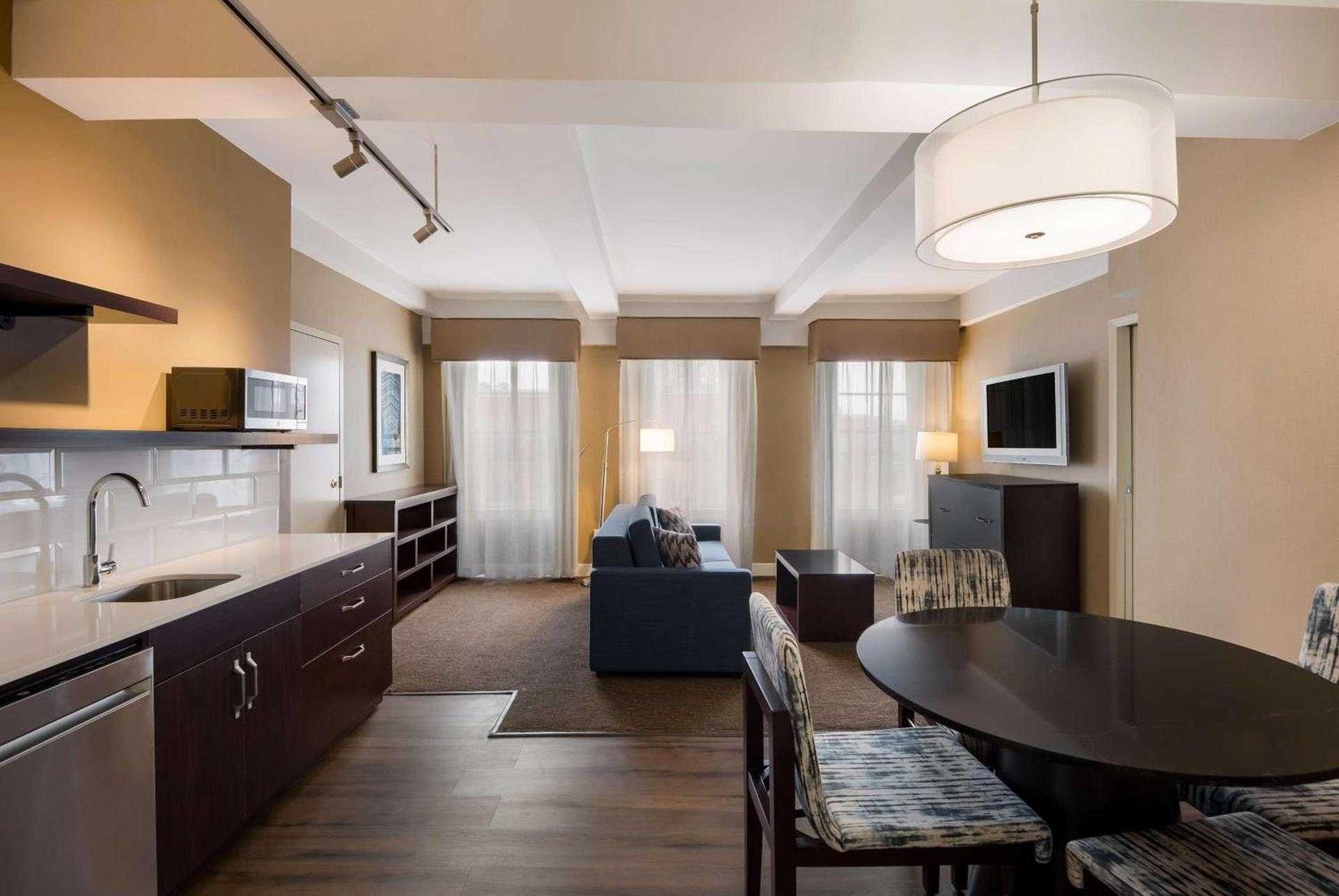 Best Western Syracuse Downtown Hotel and Suites photo 7