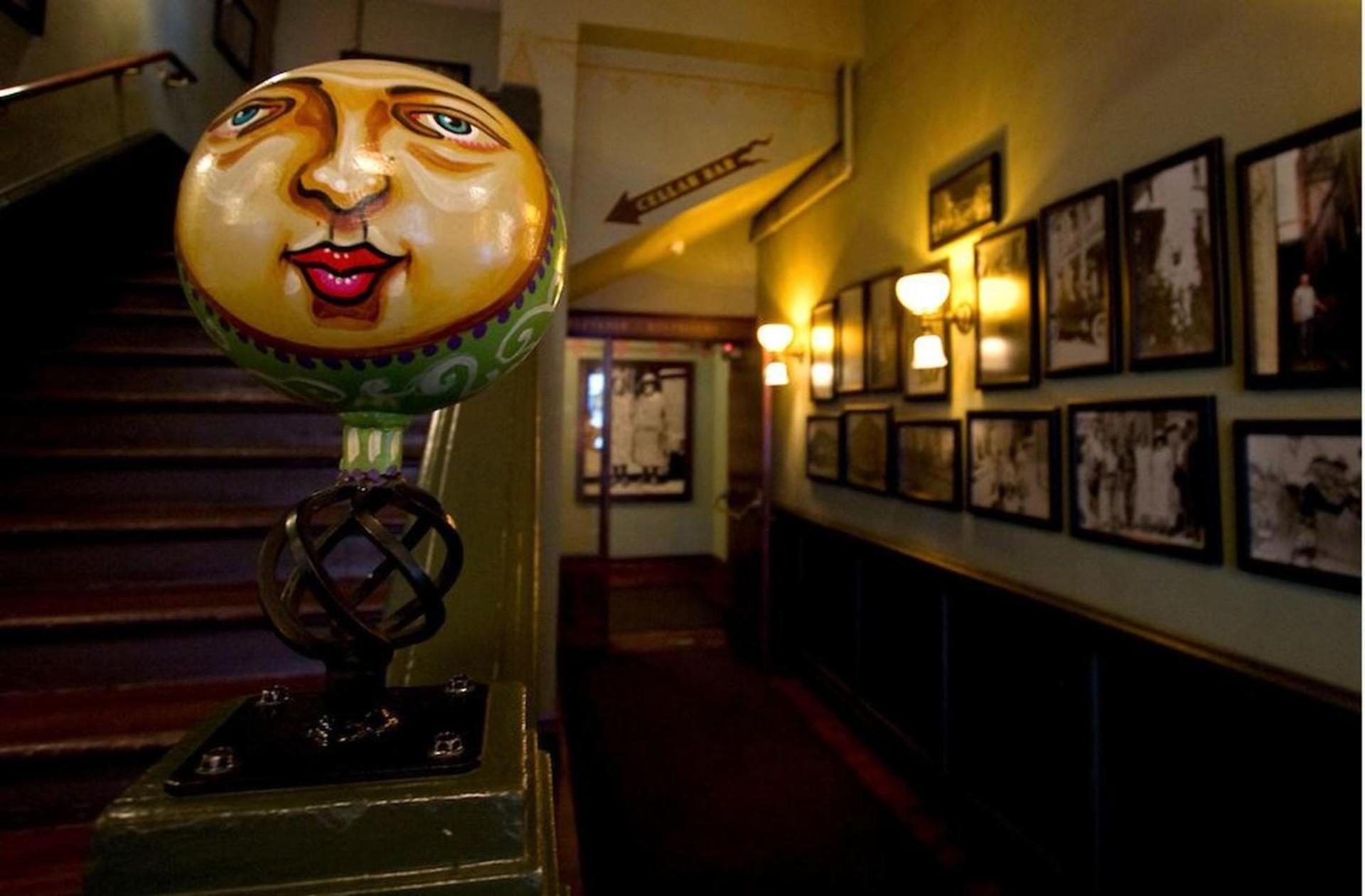 McMenamins Hotel Oregon photo 11