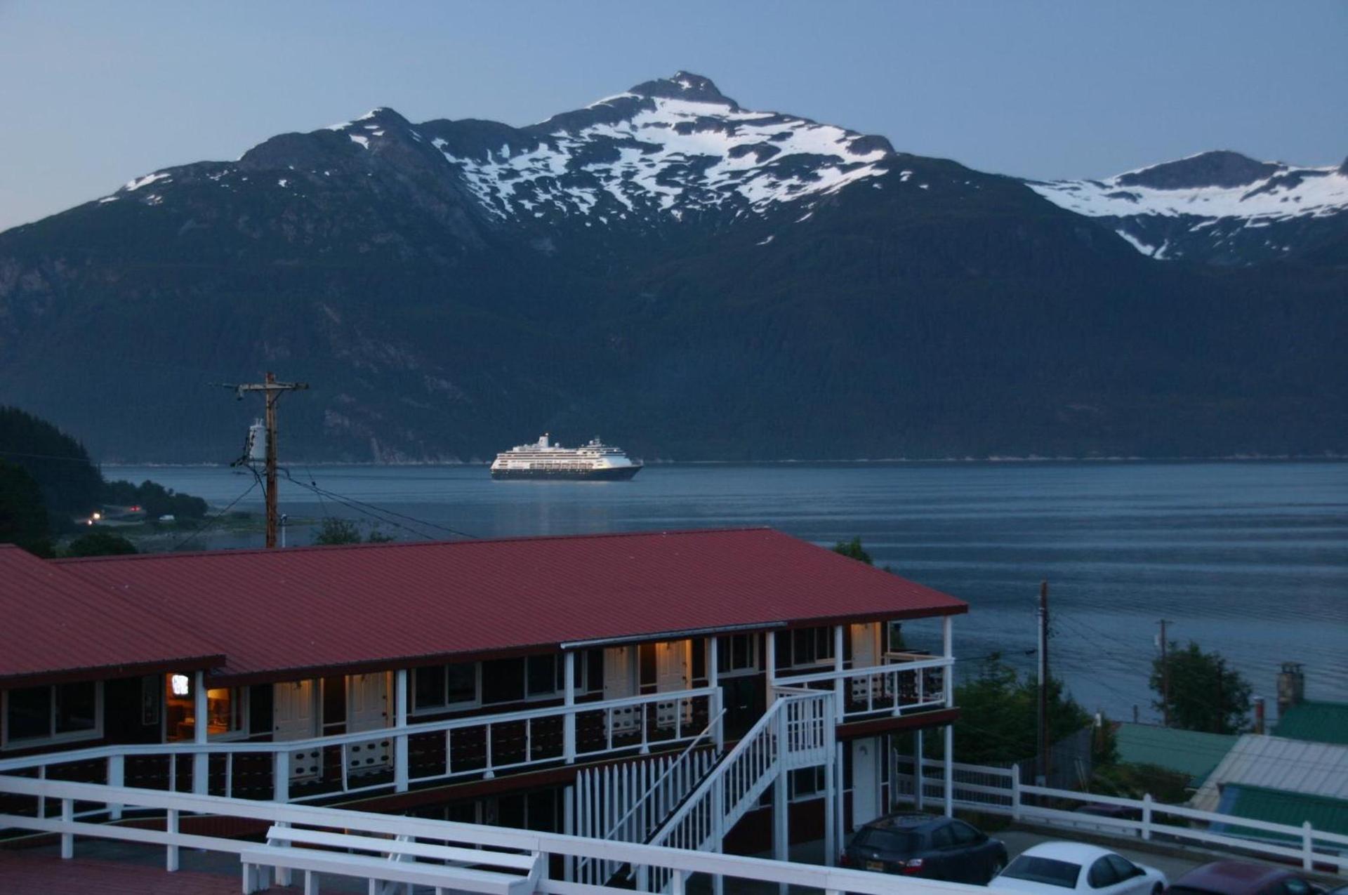 Captain's Choice Motel — hotel in Haines