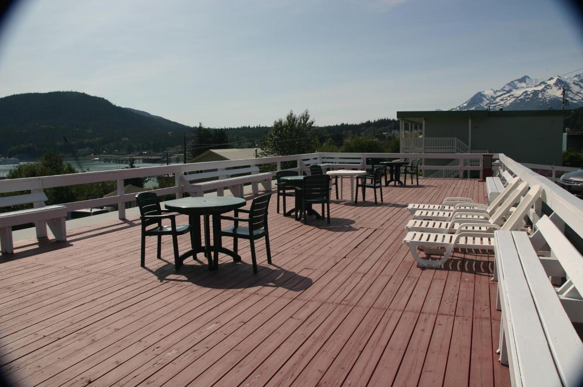 Captain's Choice Motel photo 34