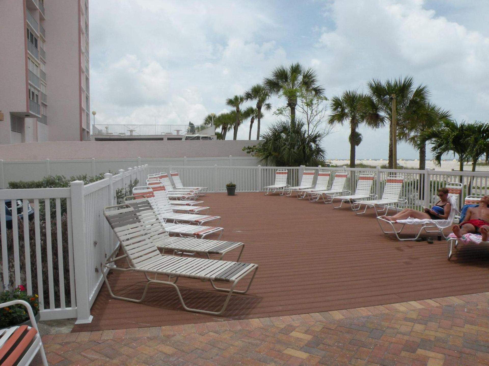 Surf Beach Treasure Island Resort photo 23
