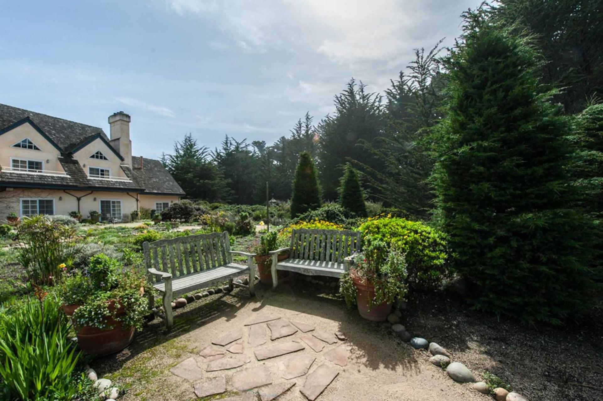 Seal Cove Inn photo 18