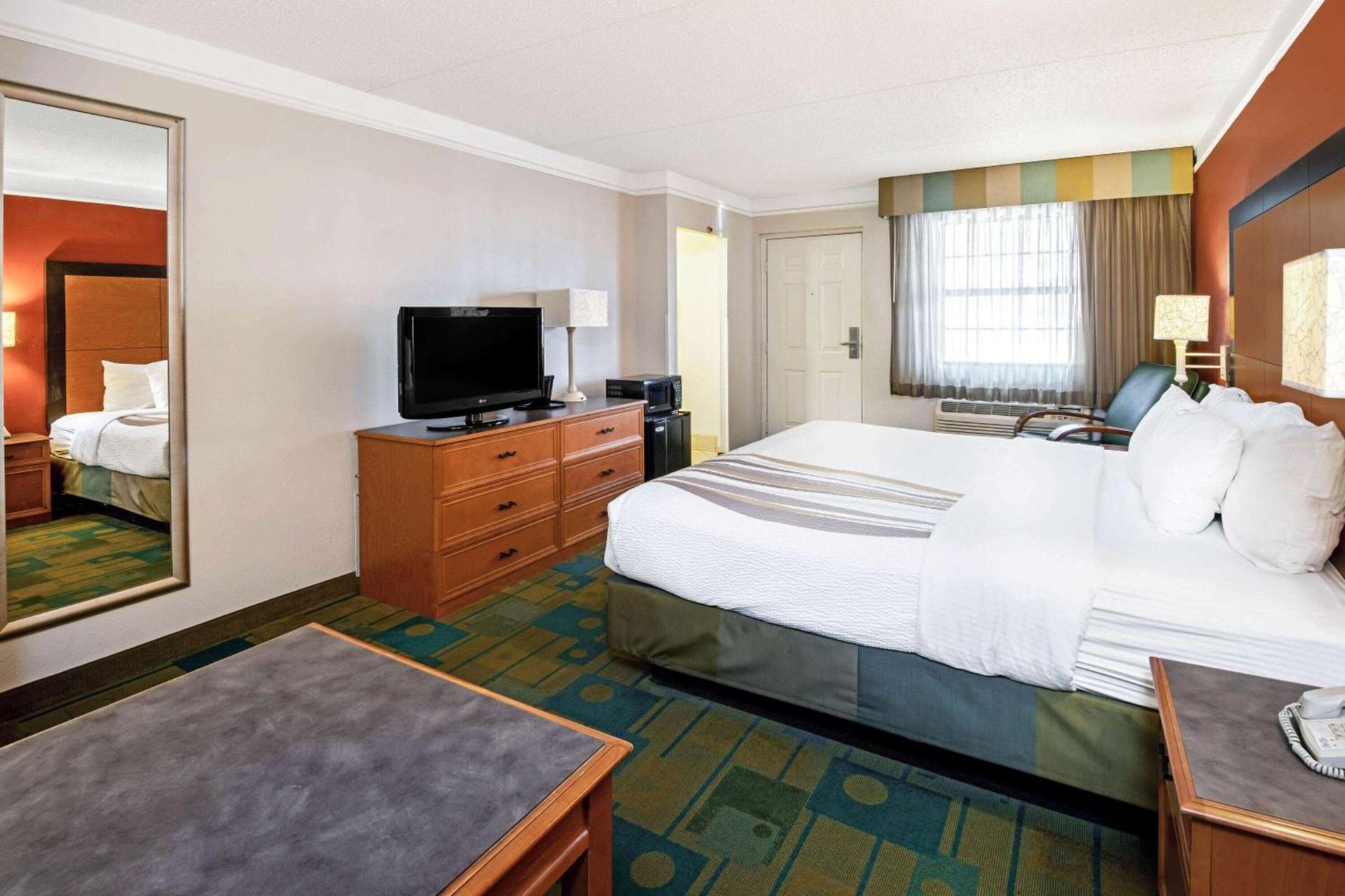 La Quinta Inn by Wyndham Amarillo Mid-City photo 62