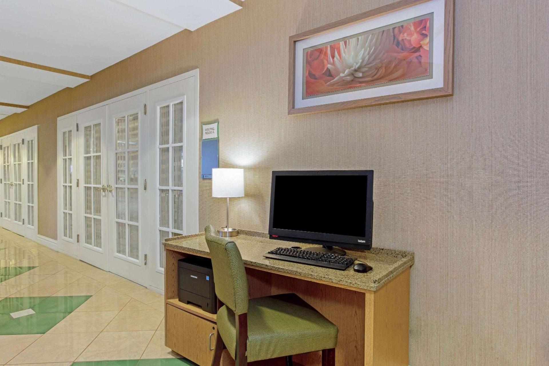 La Quinta by Wyndham Orlando I Drive/Conv Center photo 46