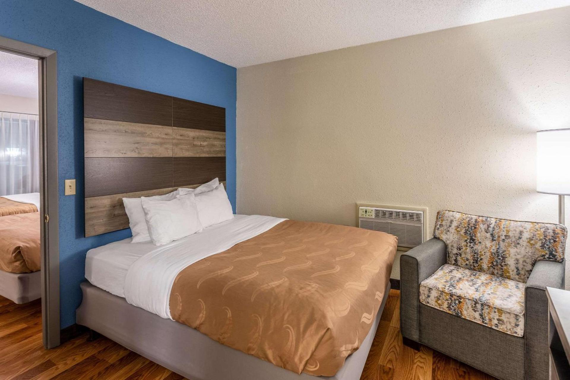Quality Inn Branson On the Strip photo 31
