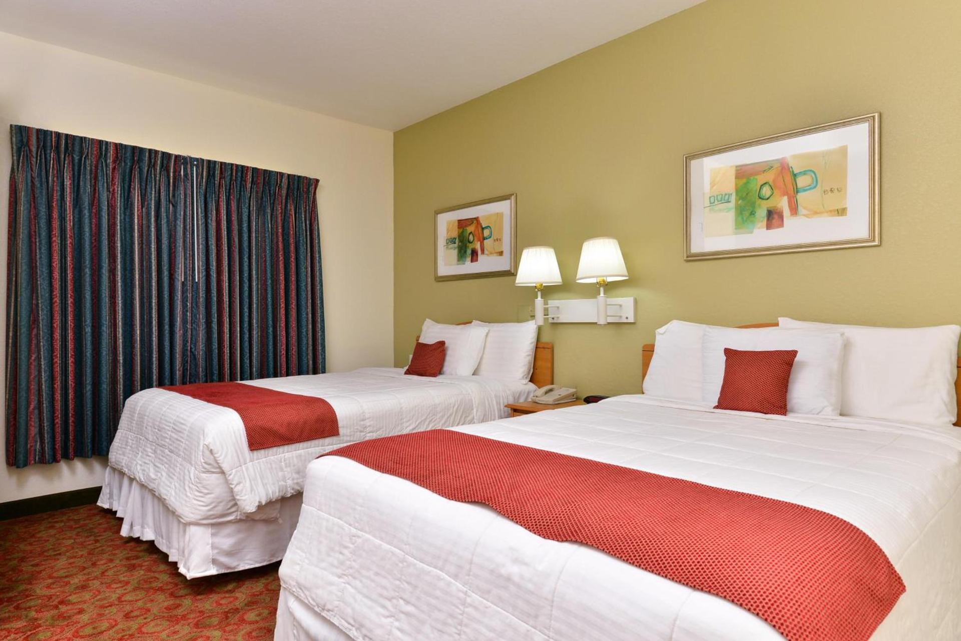 Americas Best Value Inn & Suites-Winnie photo 13