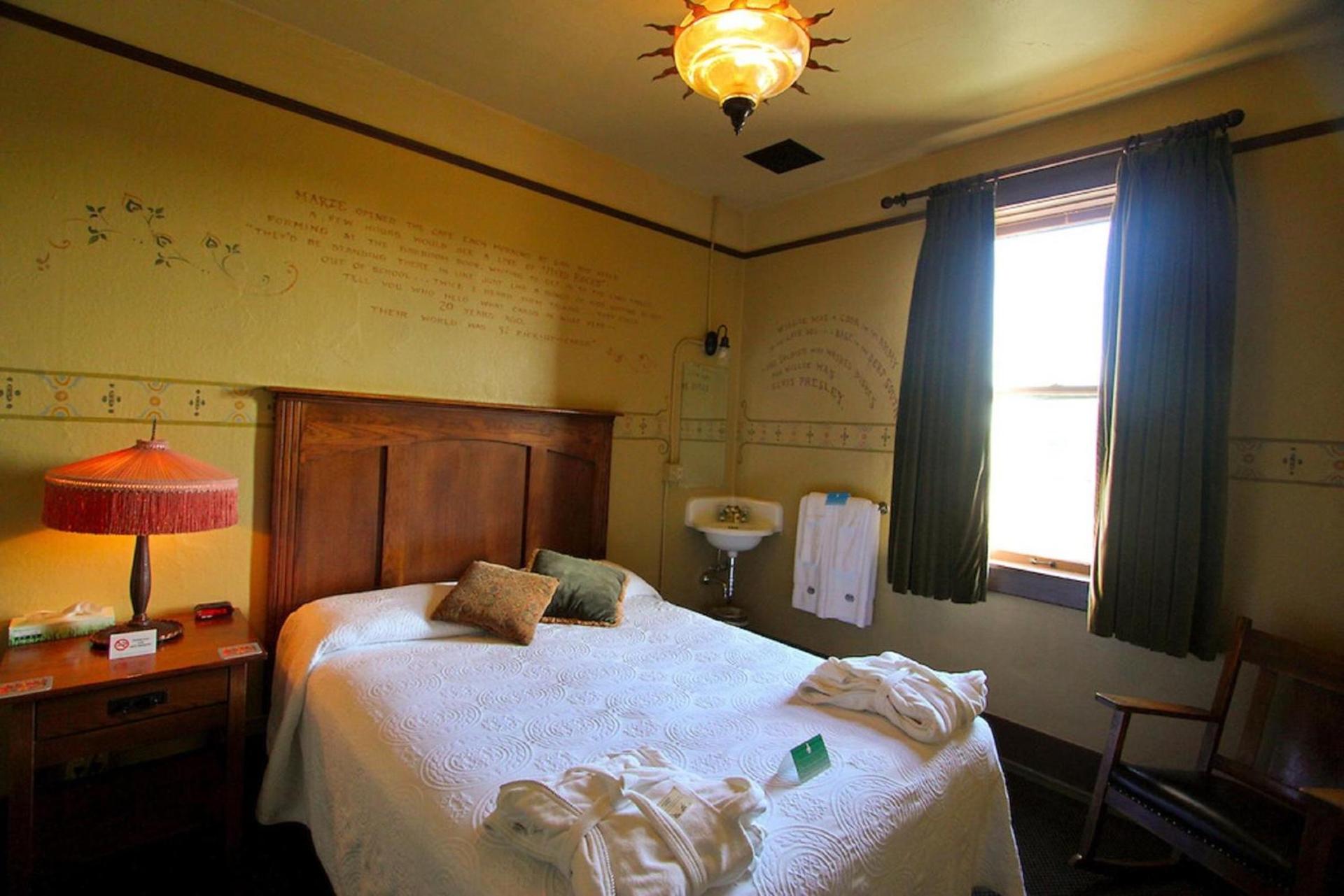 McMenamins Olympic Club photo 9
