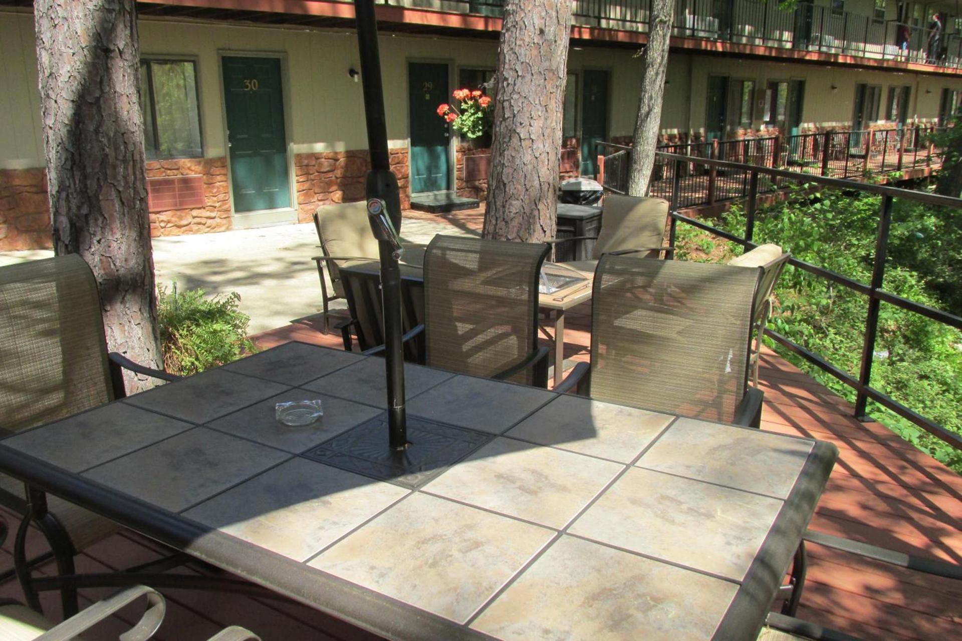 Brydan Suites photo 65