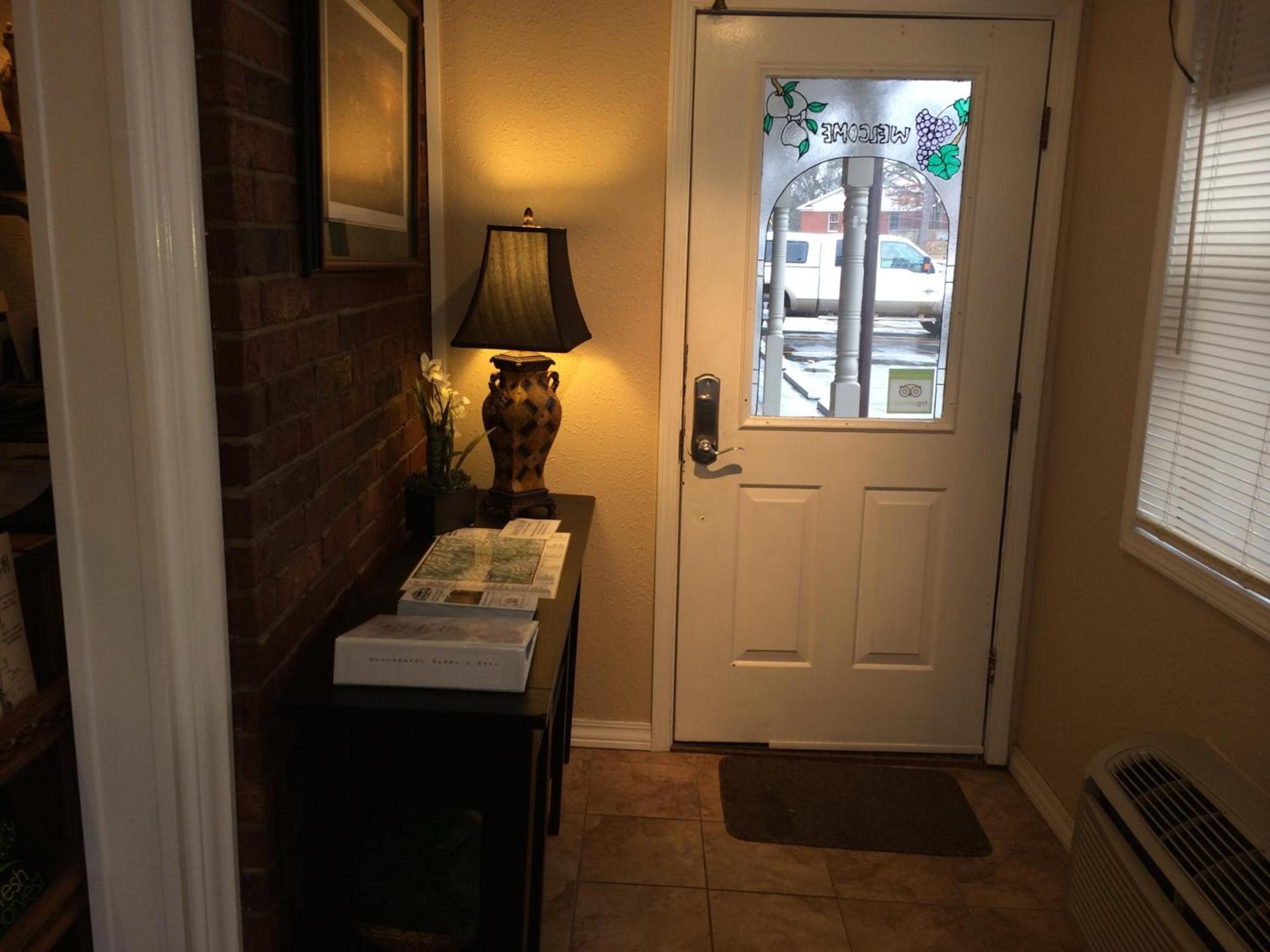 Brydan Suites photo 66