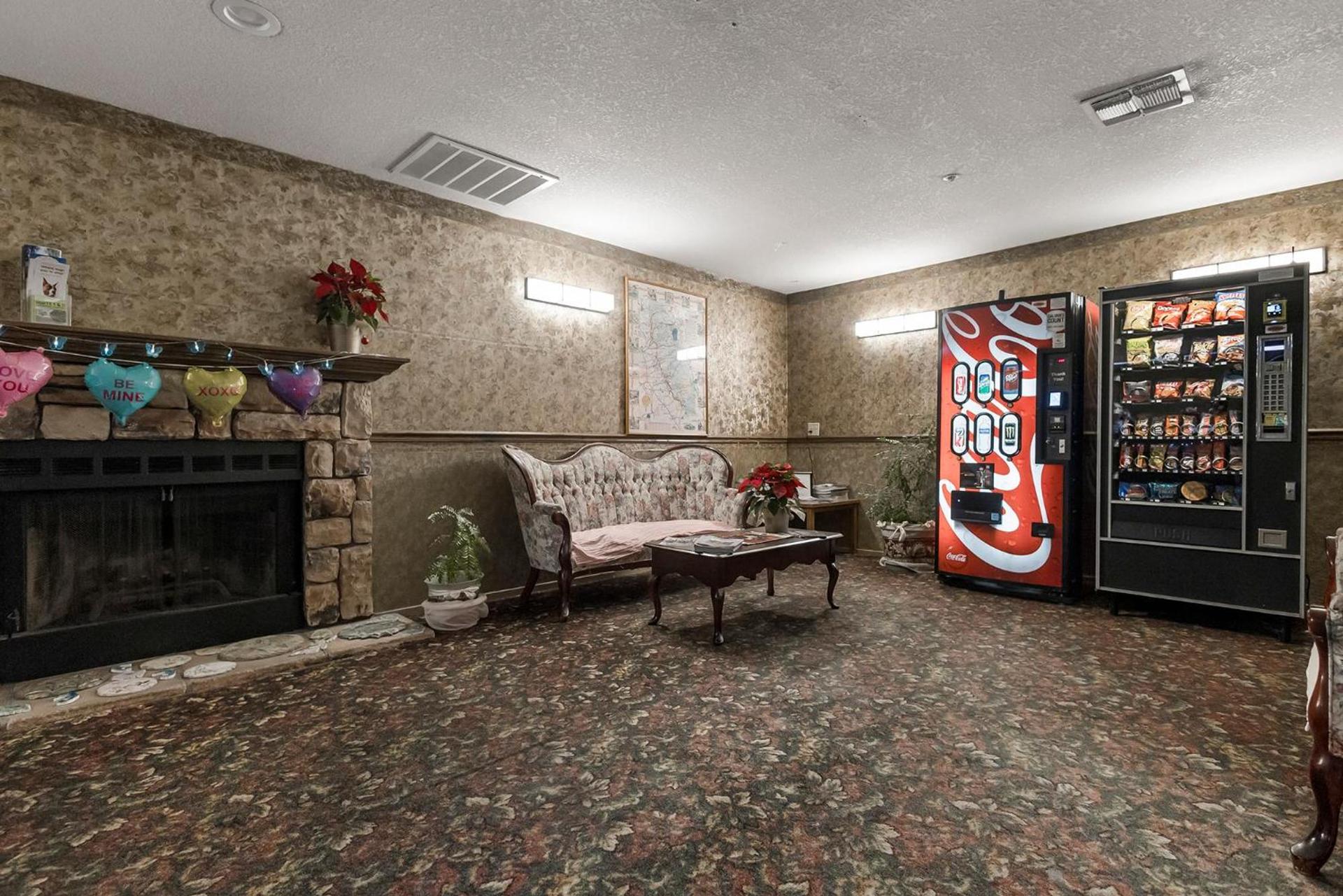 Country Inn Sonora photo 32
