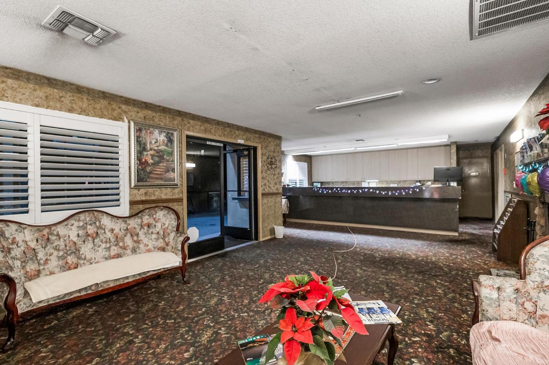 Country Inn Sonora photo 31