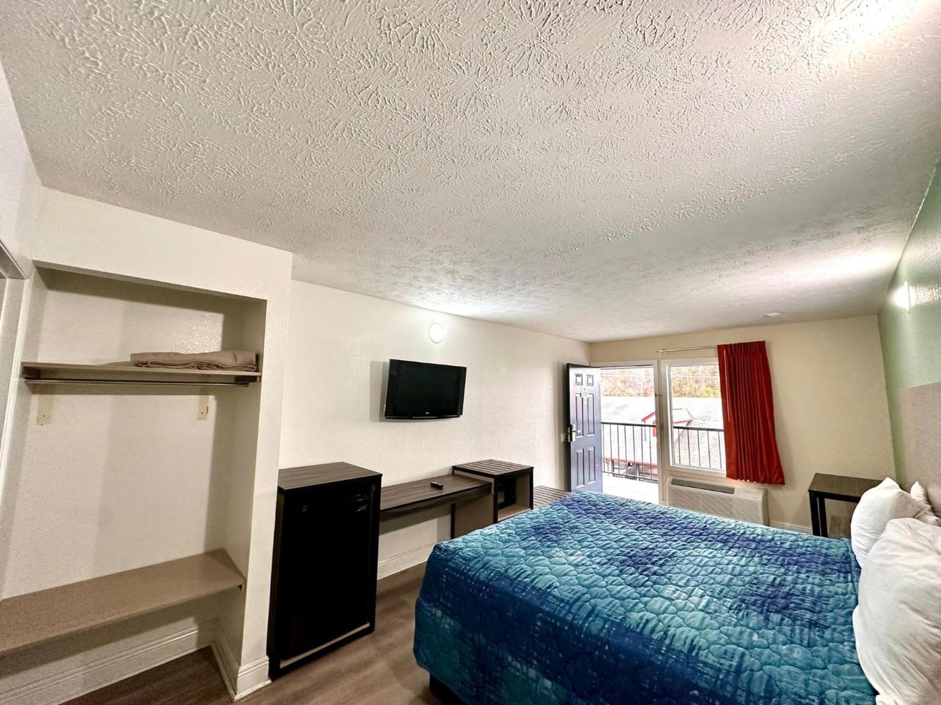 Park Inn by Radisson, Pigeon Forge South photo 42