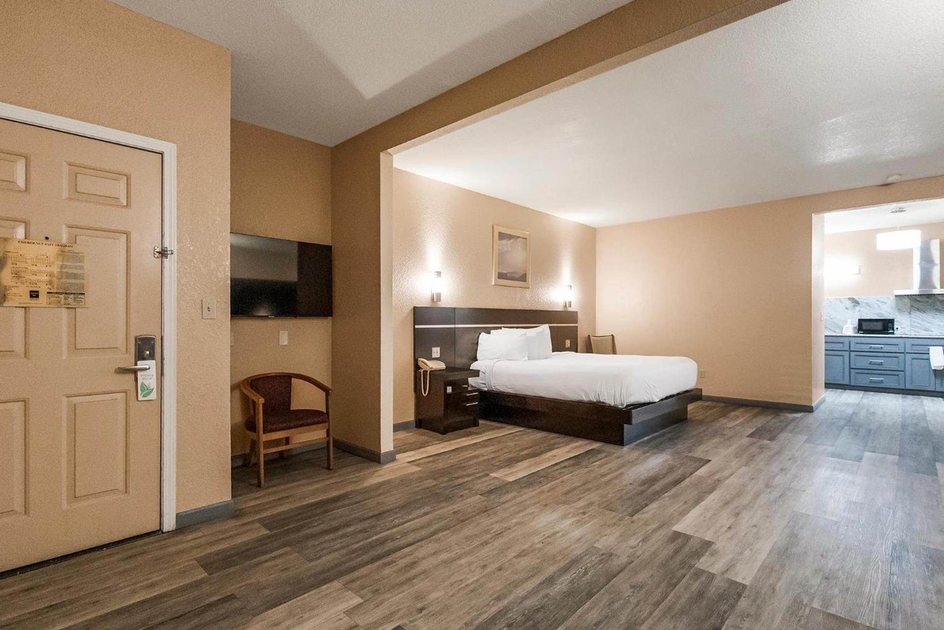 Country Inn Sonora photo 50