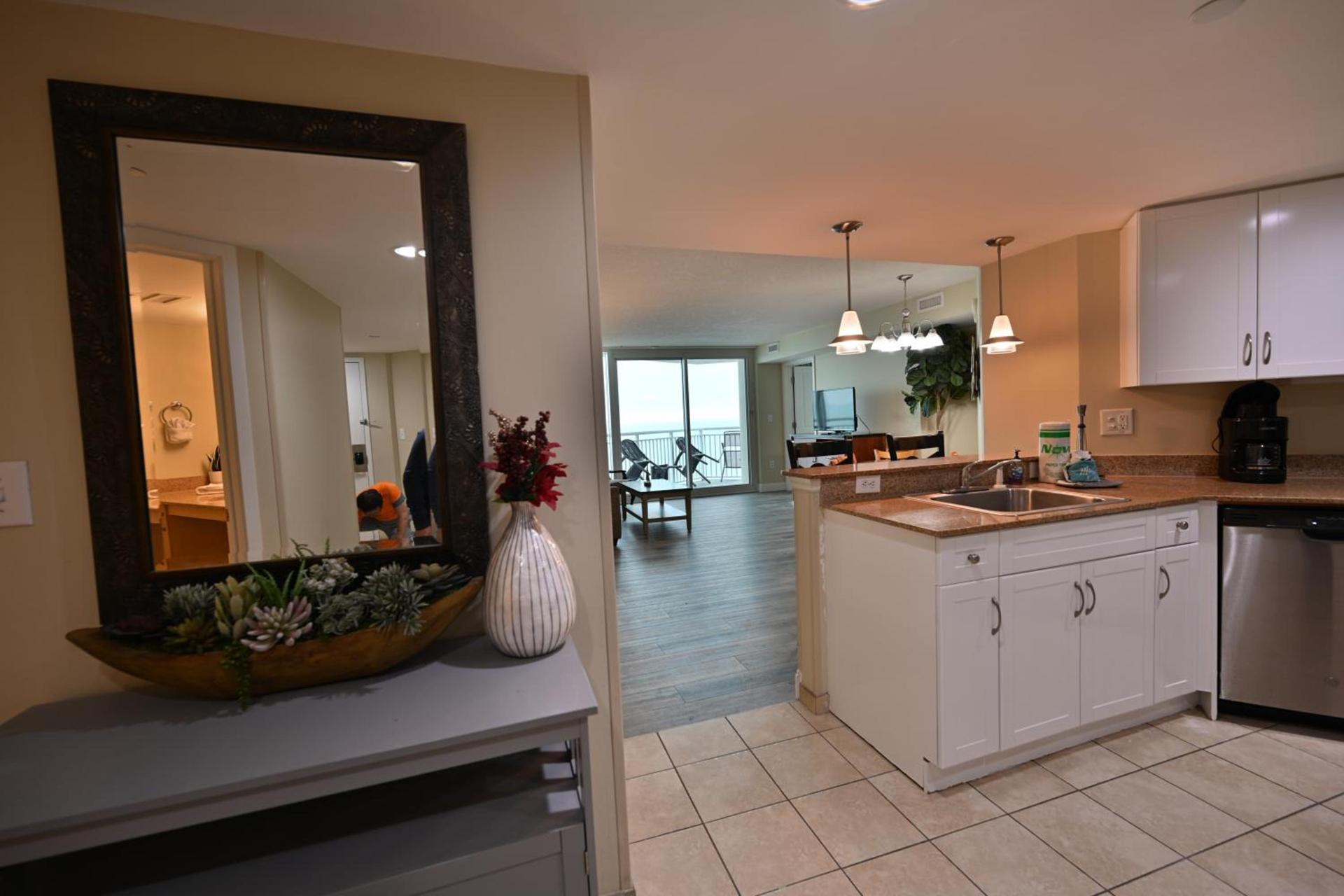 Gorgeous Condo 3 Br 3 Balconies SB 11th Floor photo 58