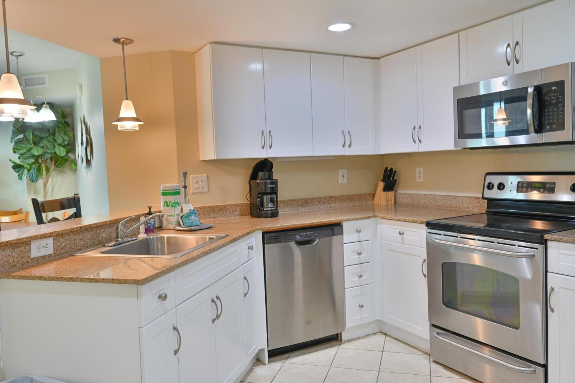 Gorgeous Condo 3 Br 3 Balconies SB 11th Floor photo 57