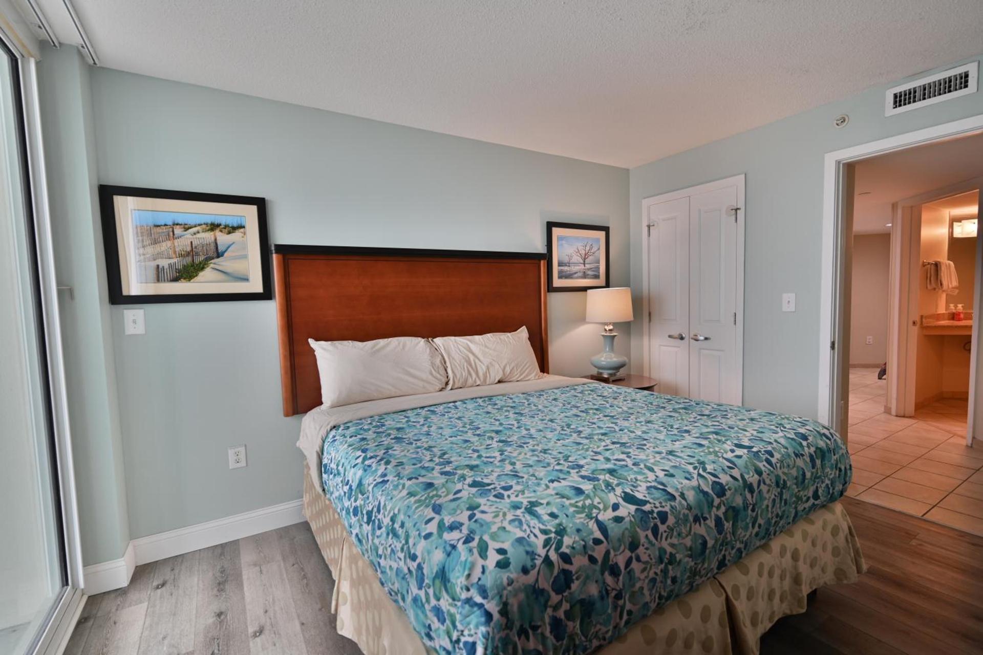 Gorgeous Condo 3 Br 3 Balconies SB 11th Floor photo 48
