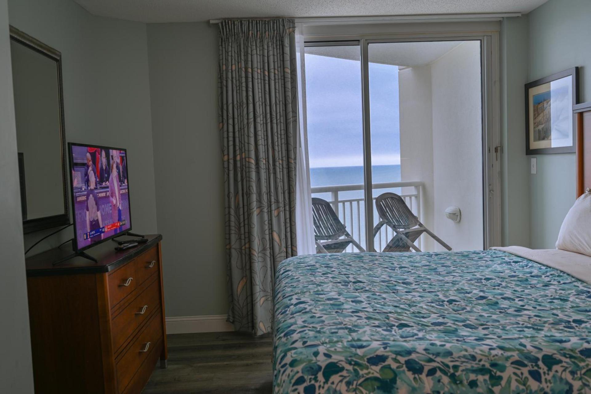 Gorgeous Condo 3 Br 3 Balconies SB 11th Floor photo 28