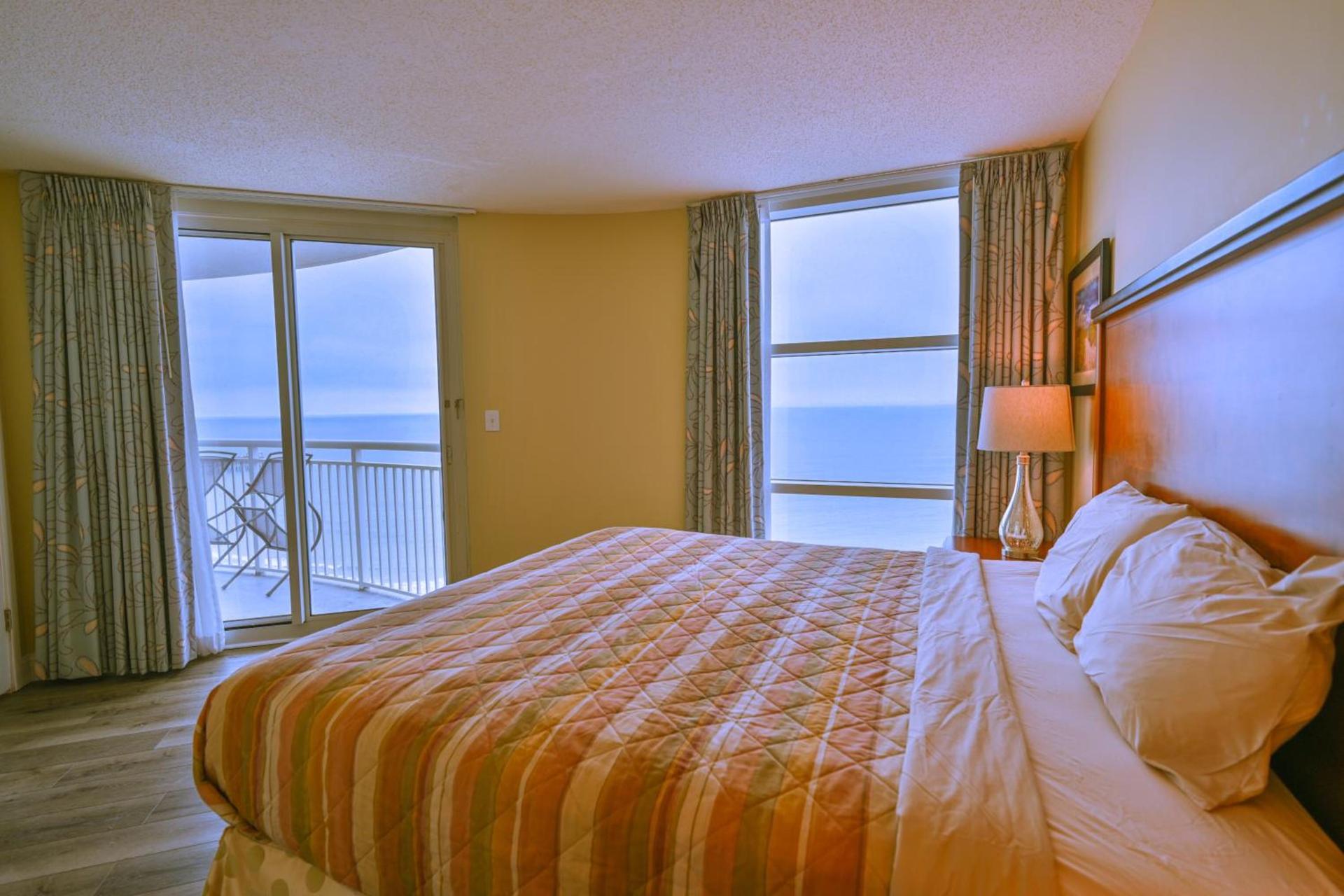 Gorgeous Condo 3 Br 3 Balconies SB 11th Floor photo 62