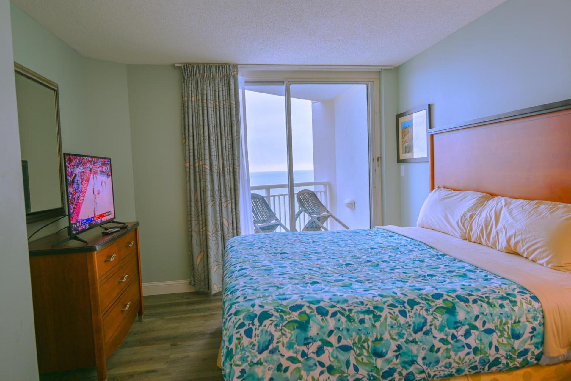 Gorgeous Condo 3 Br 3 Balconies SB 11th Floor photo 30