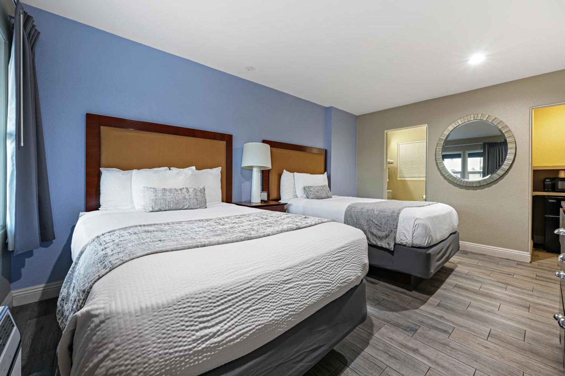 Hotel Point Loma photo 9