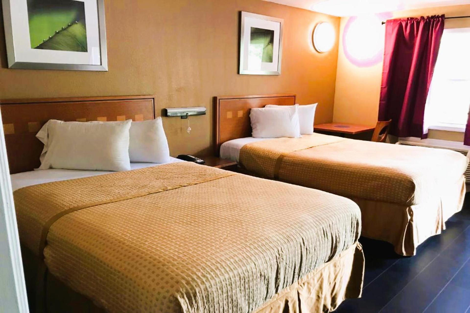 OYO Hotel Tallahassee Downtown photo 8